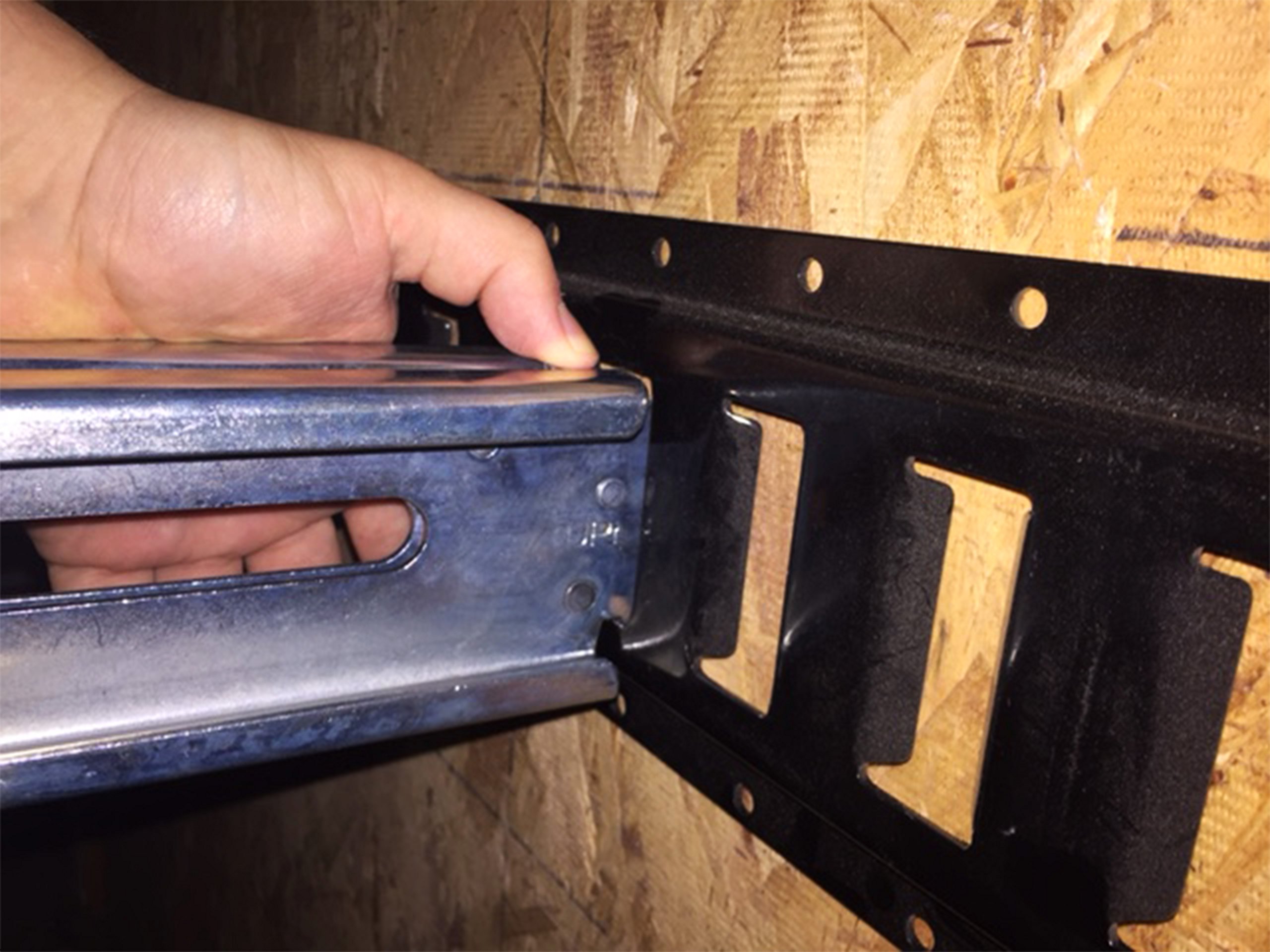 93" 102" Adjustable HeavyDuty Aluminum ETrack Decking/Shoring Beam Cargo Load Lock Bar for