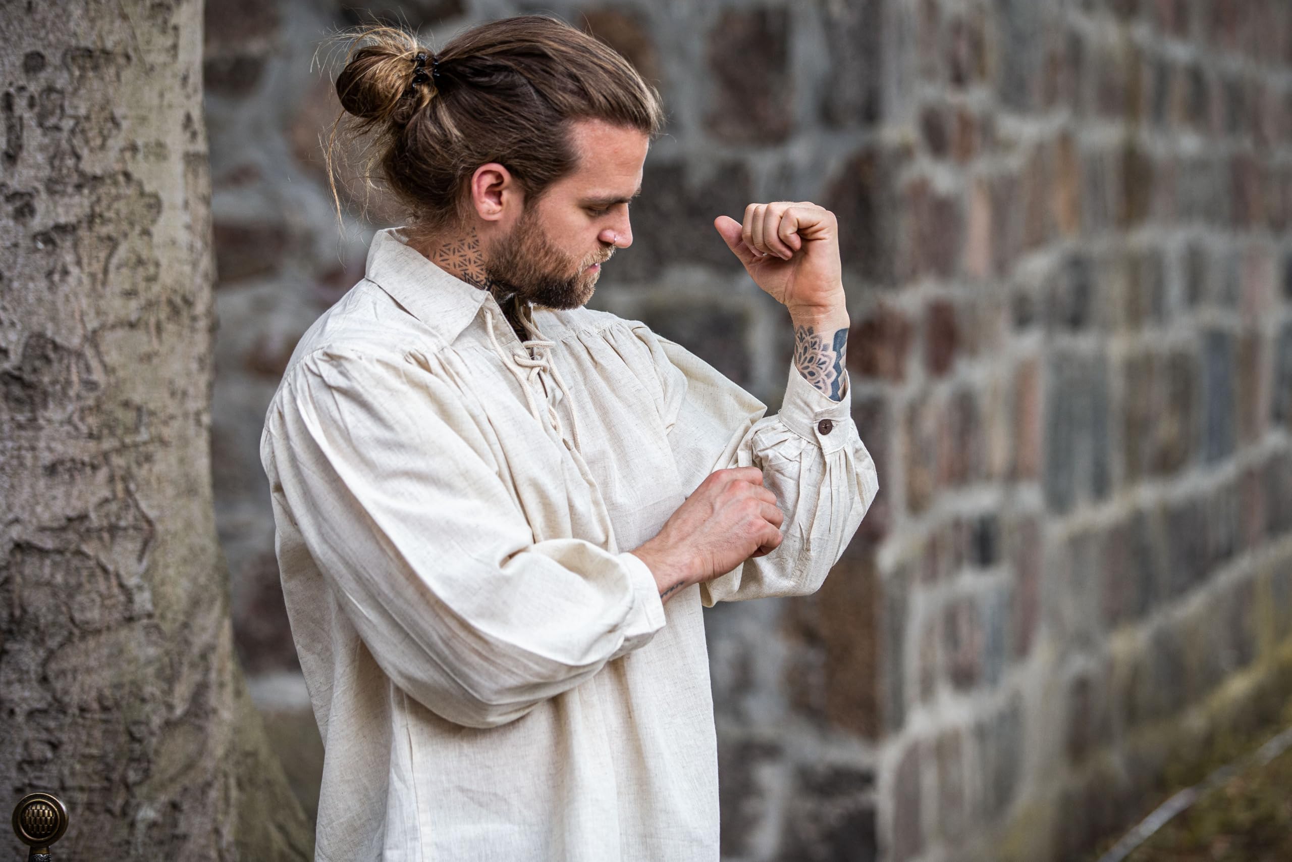 Leonardo Carbone® Koszula piracka Artur z kołnierzem - średniowieczna odzież, średniowieczna koszula męska, odzież LARP, strój festiwalowy, męski kostium pirata, koszule rekreacyjne z długim rękawem