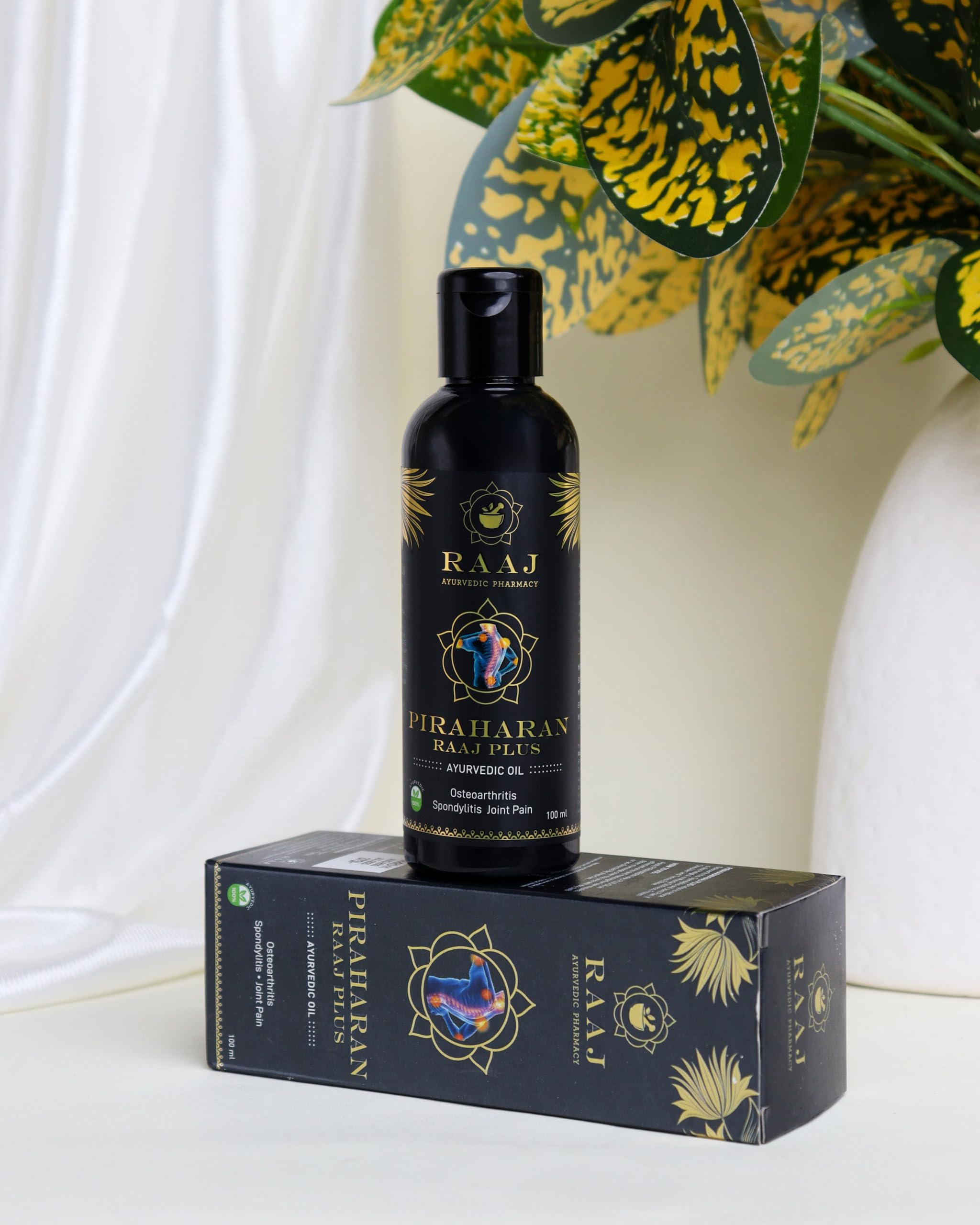 Raaj Ayurvedic Pharmacy Plus Ayurvedic Pain Relief Oil For Joints Pain, Knee Pain, Neck Pain, Back Pain, Shoulder Pain, 100 Ml