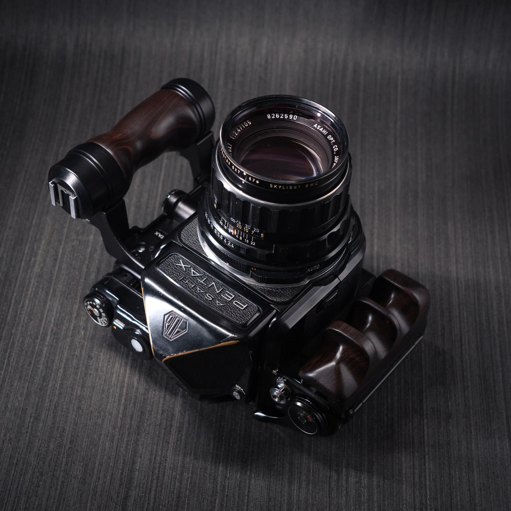 Amazon | 木製左+右カメラハンドグリップキット Pentax 67 6X7 6 * 7