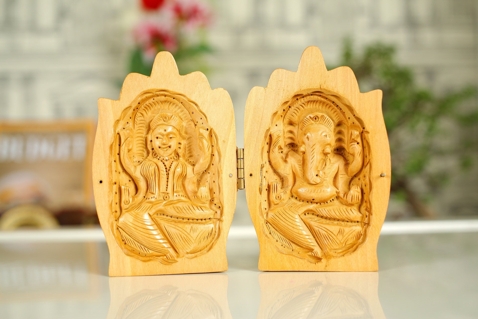 Ganesh et Laxmi main en bois objet de décoration pour la maison rustique