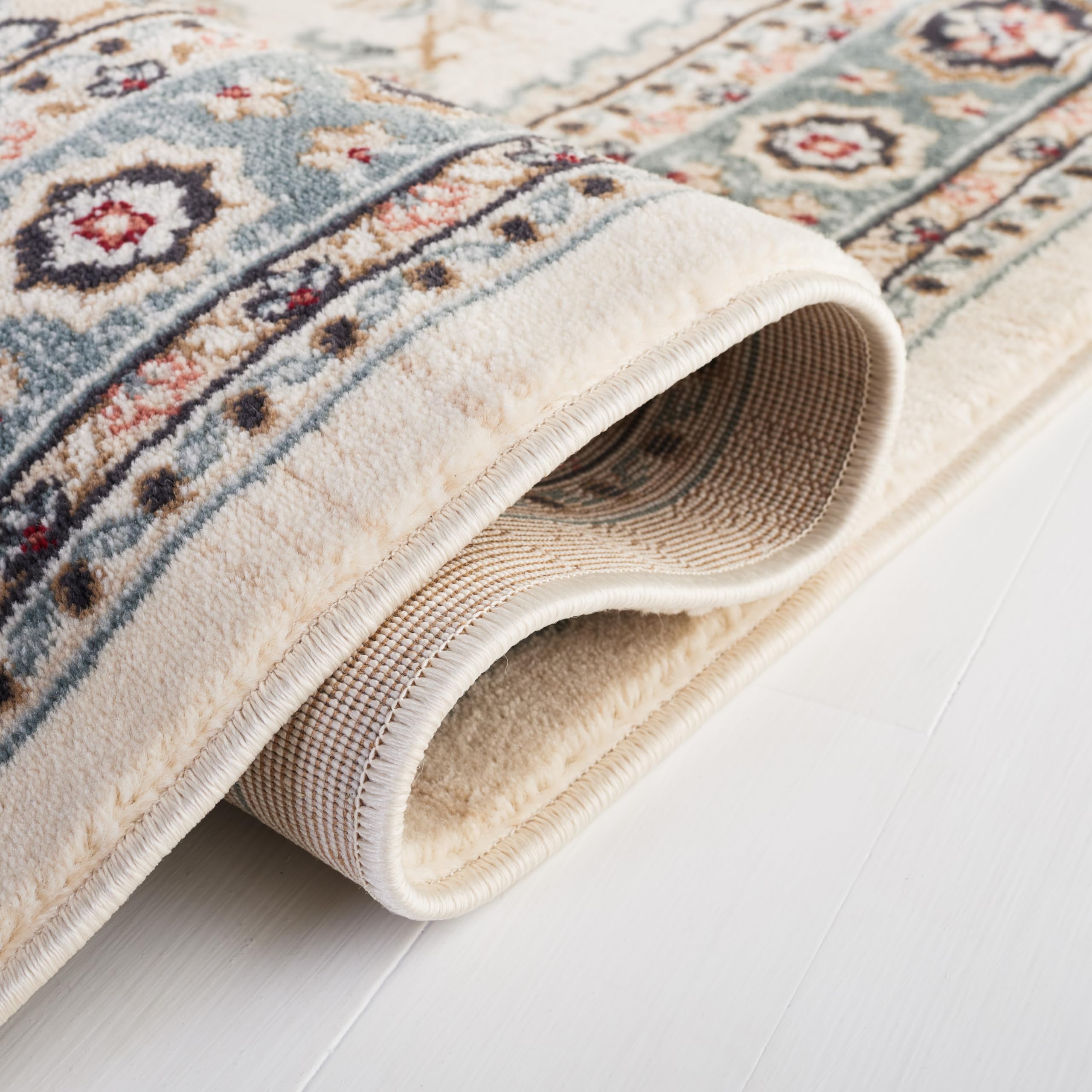 SAFAVIEH Tapis Traditionnel pour Salon, Salle à Manger, Chambre à Coucher - Lyndhurst Collection, Tapis à Poil Court, Crème et Beige, 120 x 180 cm