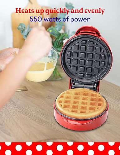 Miniatura 5 de Betty Crocker Mini waflera, aparato de cocina compacto de 550 W, calor rápido y uniforme para el hogar y la cocina, hace gofres de 4.5 pulgadas