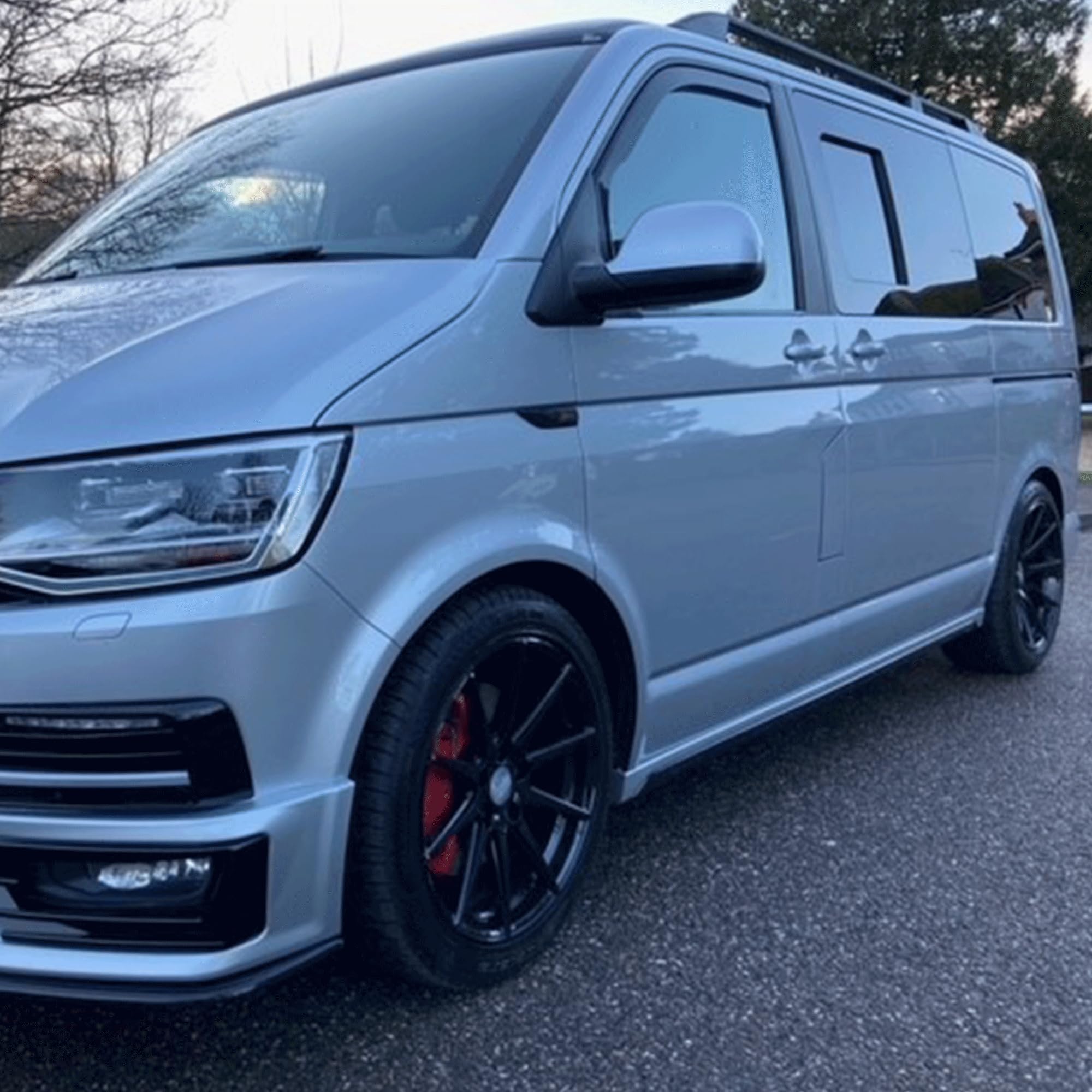 VAN-X Kompatybilny z VW T6.1 SWB Side Skirts Reflex Silver Plastic