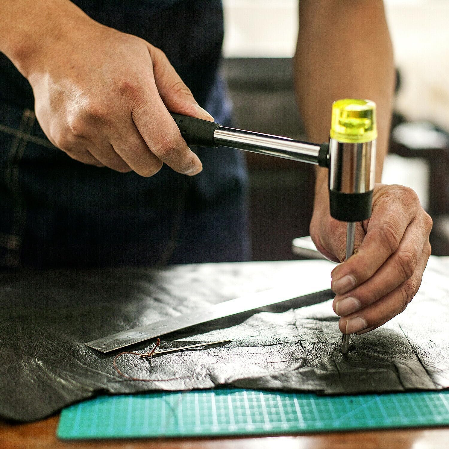 Amazon.co.jp: ゴムハンマー 小型 プラスチックハンマー トンカチ 軽量 