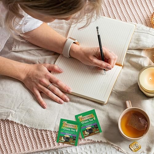 Vista 393 de Twinings, Pure Green Tea - Té verde con sabor suave y aroma atractivo con cafeína, disfruta caliente o helado, bolsas de té individuales