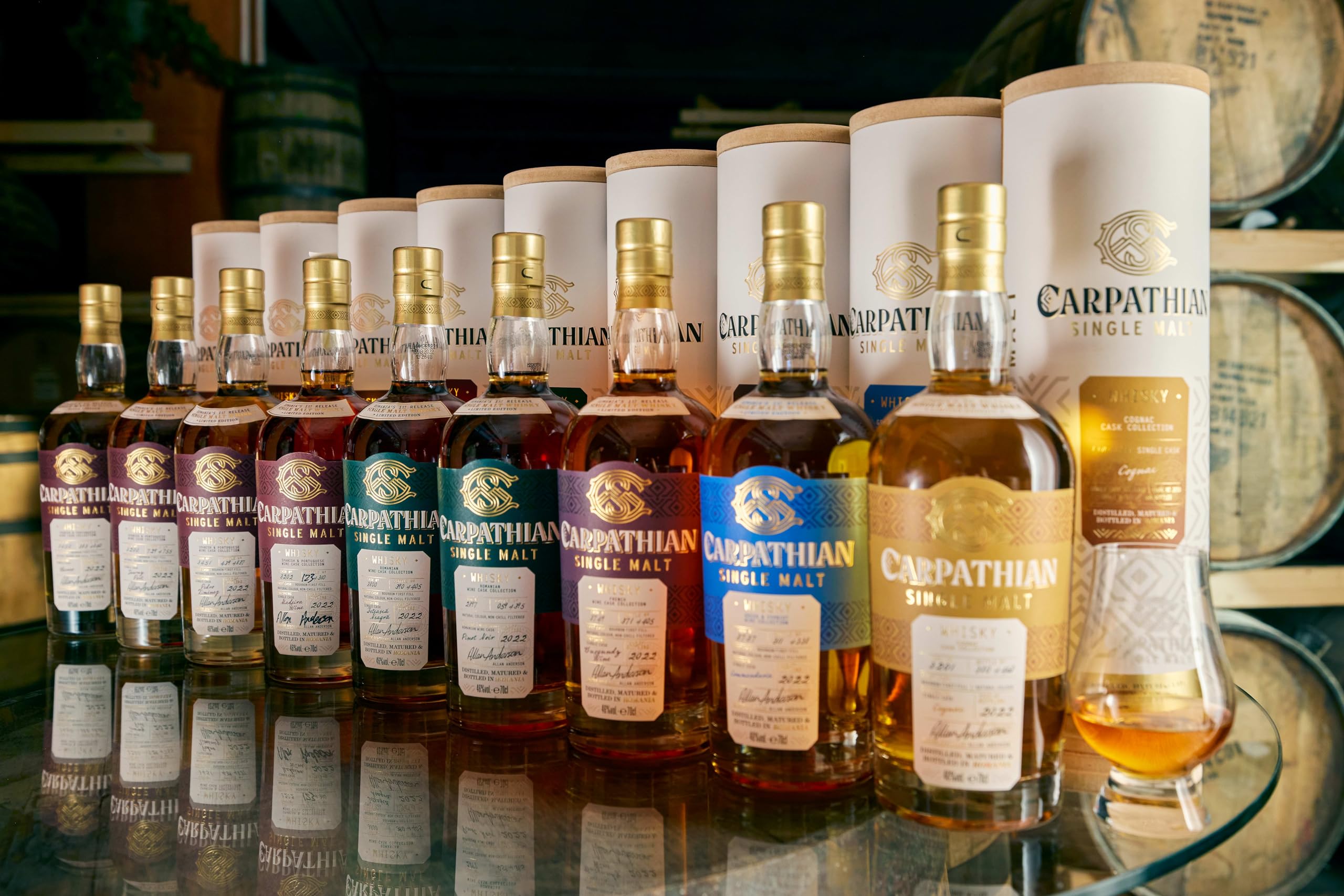 Carpathian シングルモルトウイスキー 50ml ルーマニア　4本セット Amazon.co.jp: 【ルーマニアウイスキー】カルパチアンシングルモルト
