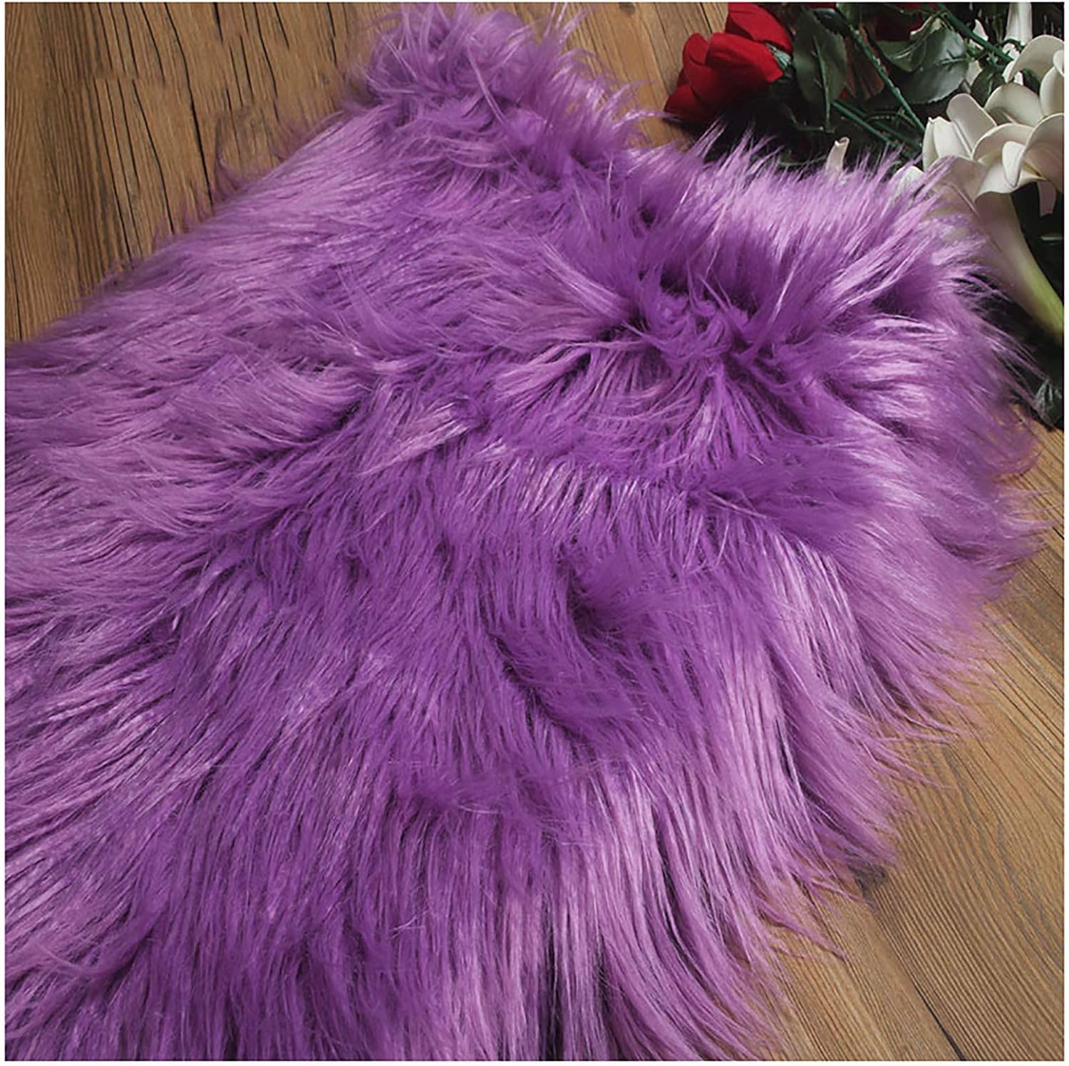 Piel sintética morada de pelo largo 70 mm para acabados elegantes en ropa y hogar