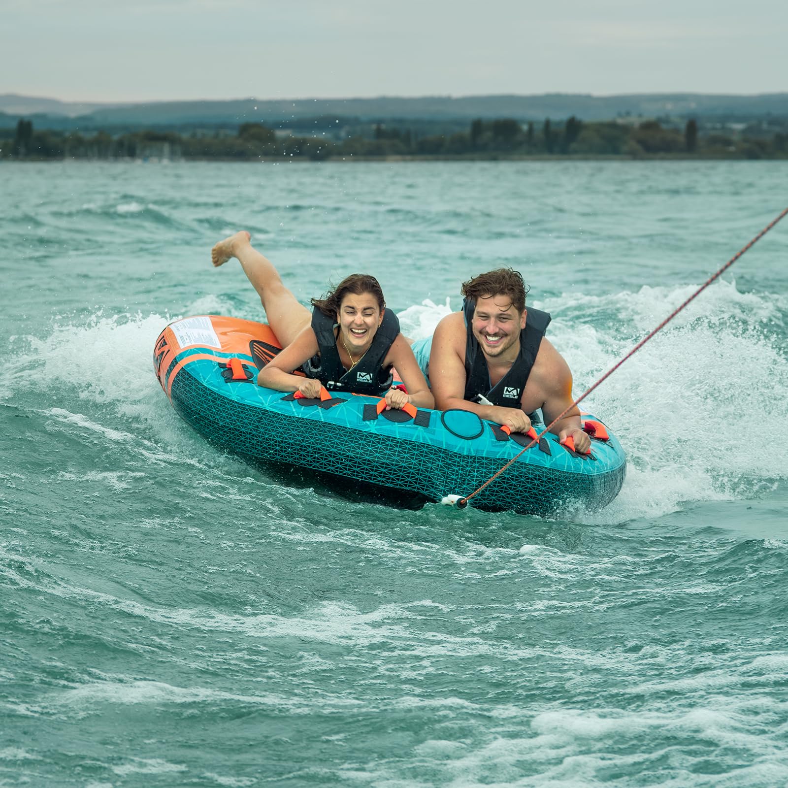 Mesle Funtube Gravity aufblasbarer Wasserreifen Towable Tube für 2-3 Personen mit Leine für Boot & Jetski