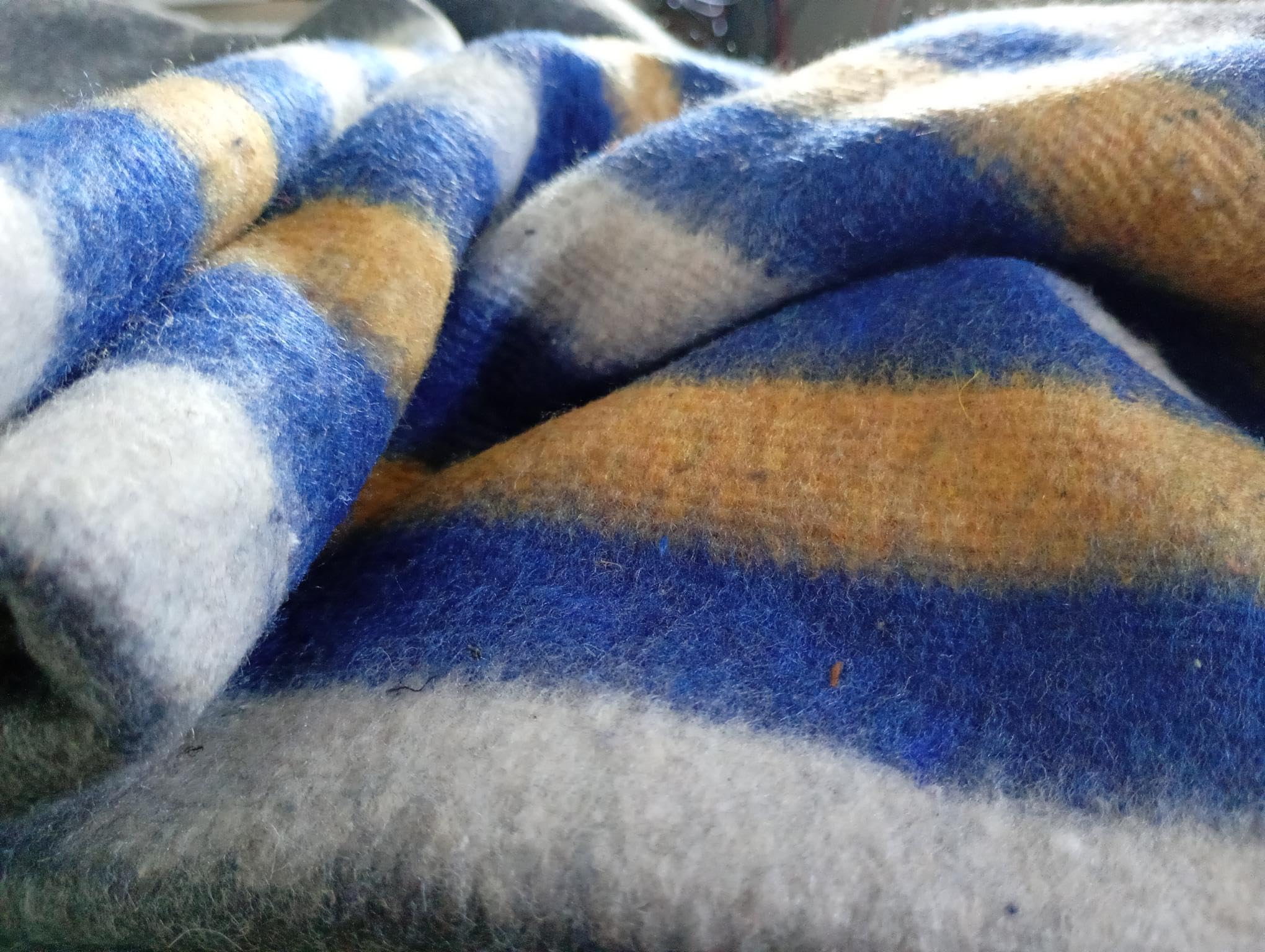 LNT France - Lot de 5 Couvertures Epaisses de Protections de Meubles pour Déménagement, Transport et Stockage-150x200 cm - 410 gr/m²- couverture 100% Textile Recyclé. (5 Bleues)