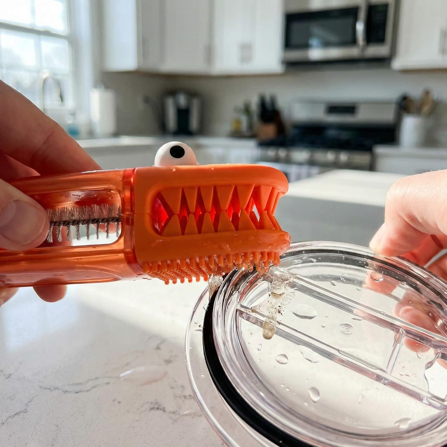 3 in 1 Cup Lid Cleaning Brush, 360° Rotating Bottle Brush for Water Bottles, Multifunctional Crevice Cleaner for Tumblers Kitchen (Crocodile)