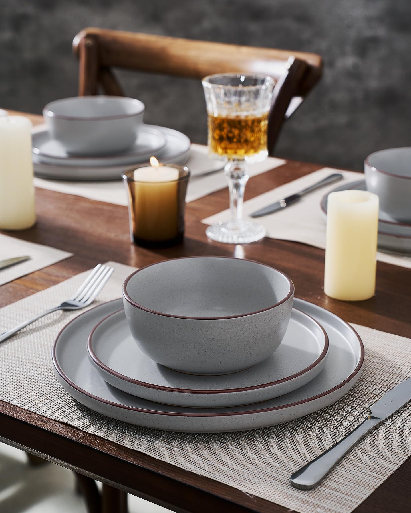 Richmount Mercury Service de Table 12 Pièces, Céramique pour 4 Personnes avec Assiettes et Bols, Micro-ondes et Lave-vaisselle, Gris Clair