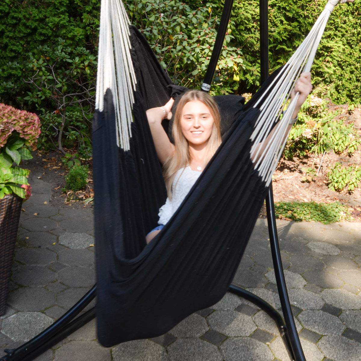 AMANKA XXL Chaise Suspendue avec Compartiment Latéral et Coussin - Hamac 220x120cm jusqu'à 150kg