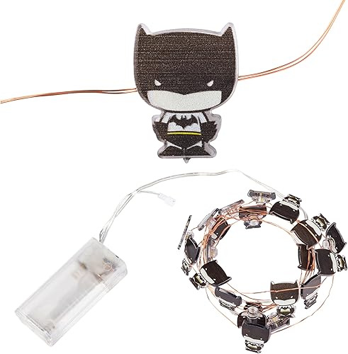Silver Buffalo DC Comics Batman Chibi Luces Decorativas de Cadena de 20 Unidades, 7 Pies de Largo, Funciona con Baterías (Baterías No Incluidas),