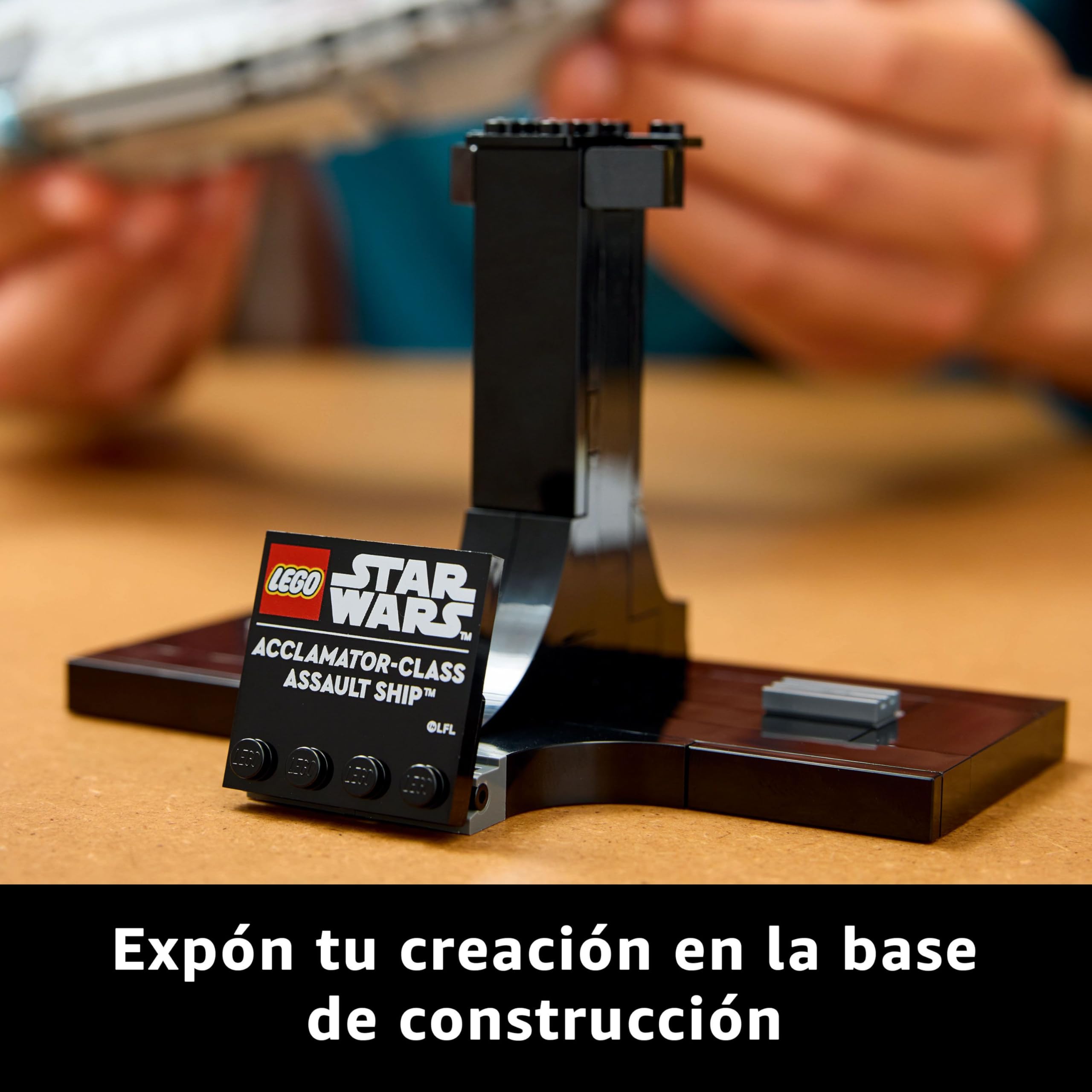 LEGO Star Wars 75404 Nave de Asalto Clase Acclamator, Maqueta para Construir para Adultos de Nave Estelar, Decoración para el Hogar, Regalo para Hombres y Mujeres Fans del Ataque de los Clones