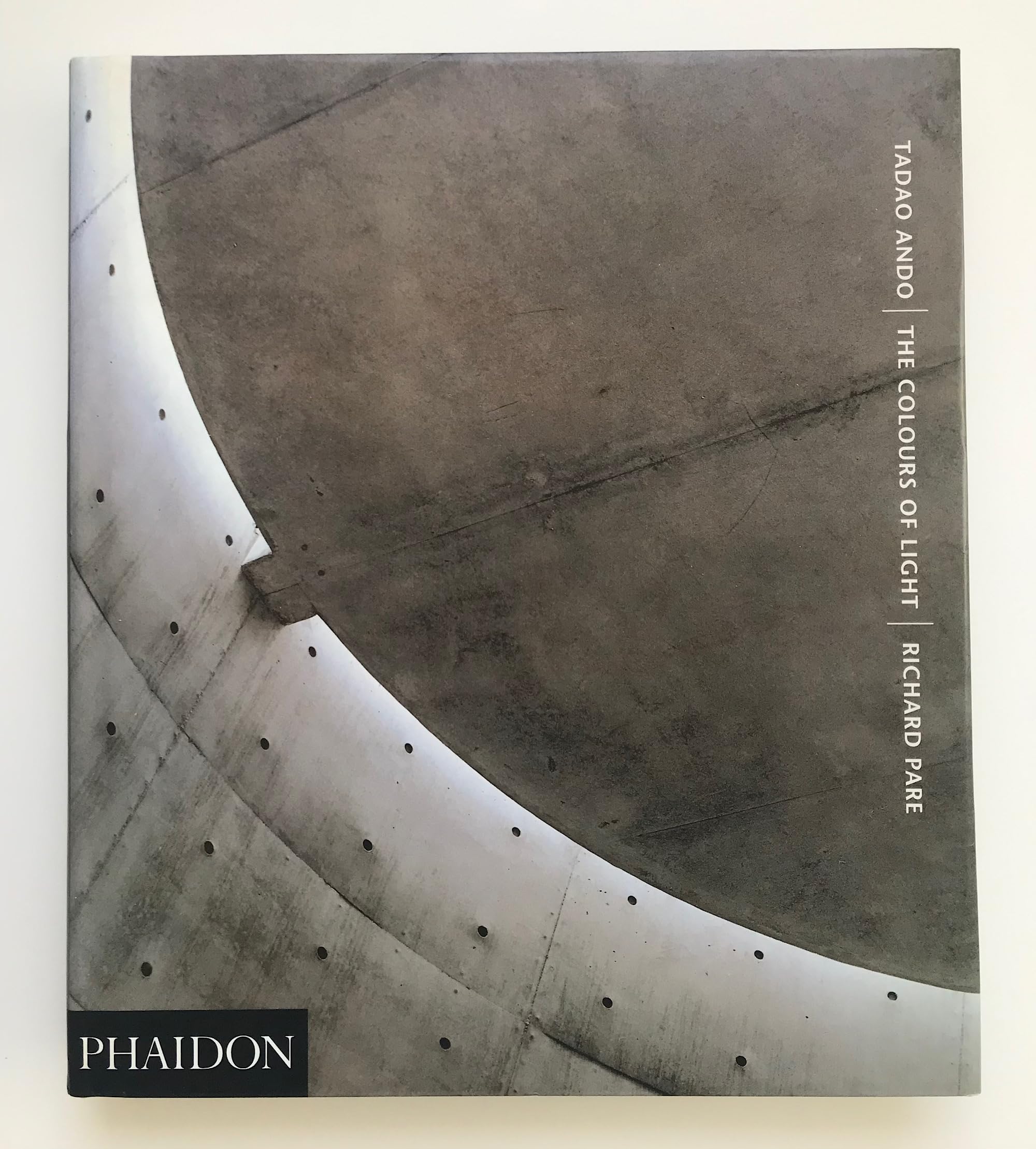 Tadao Ando : The Colours of Light