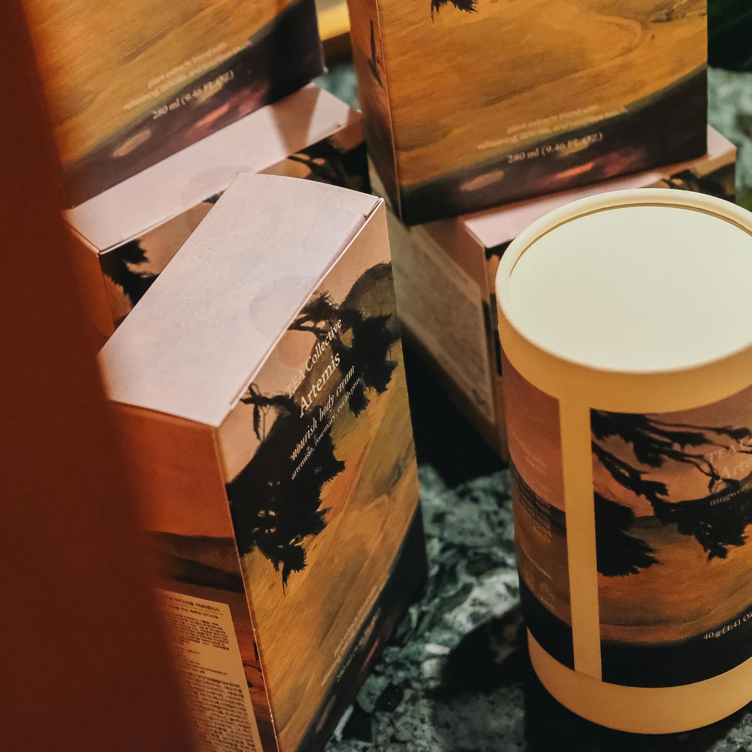 Artemis Nourish Body Cream l Artemisia, Rosemary, Eucalyptus l 9.46 Fl Oz l Product of Korea