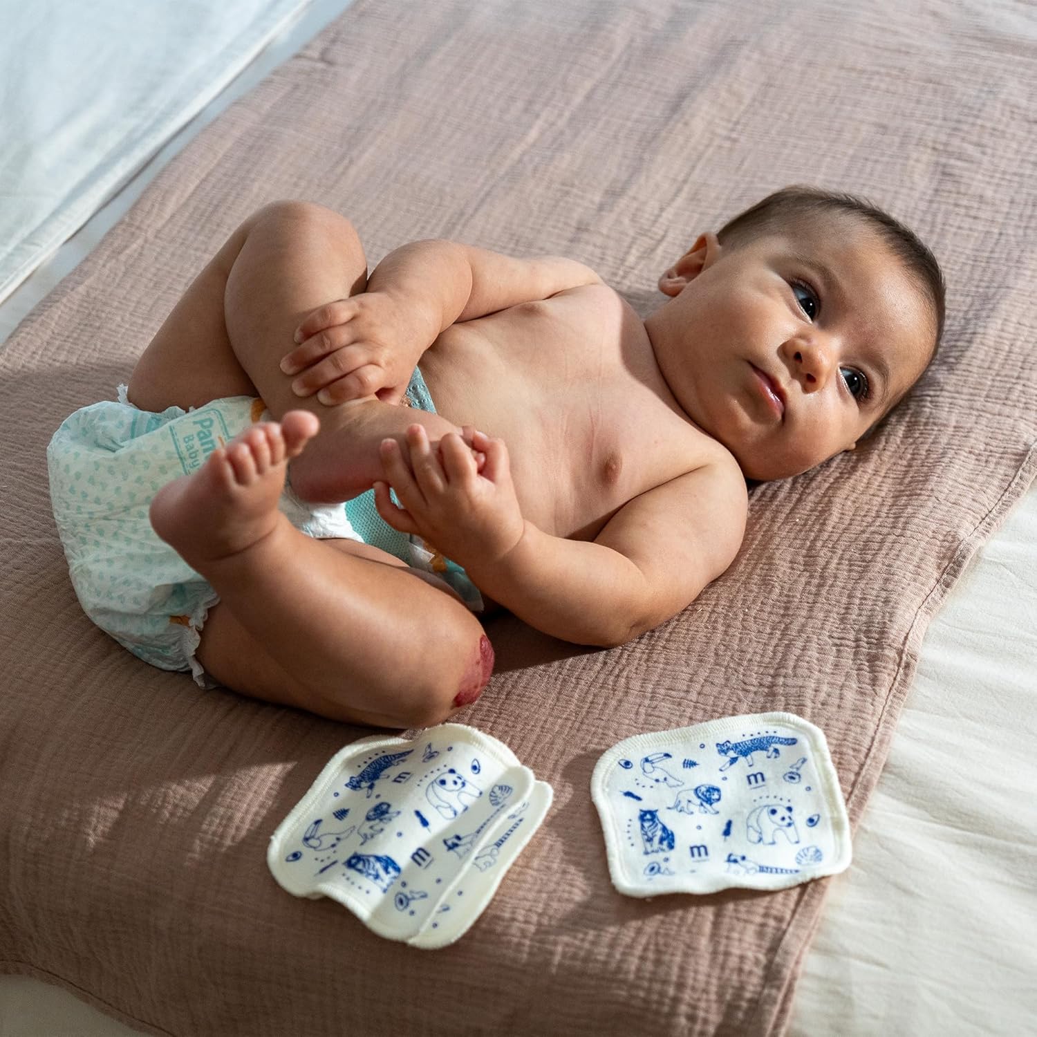 Mustela Reusable & Washable Baby Eco-Wipes - 100% Organic GOTS Certified Cotton Pads for Quick Cleanups or Makeup Removal - 6 counts (3 Large & 3 Small)