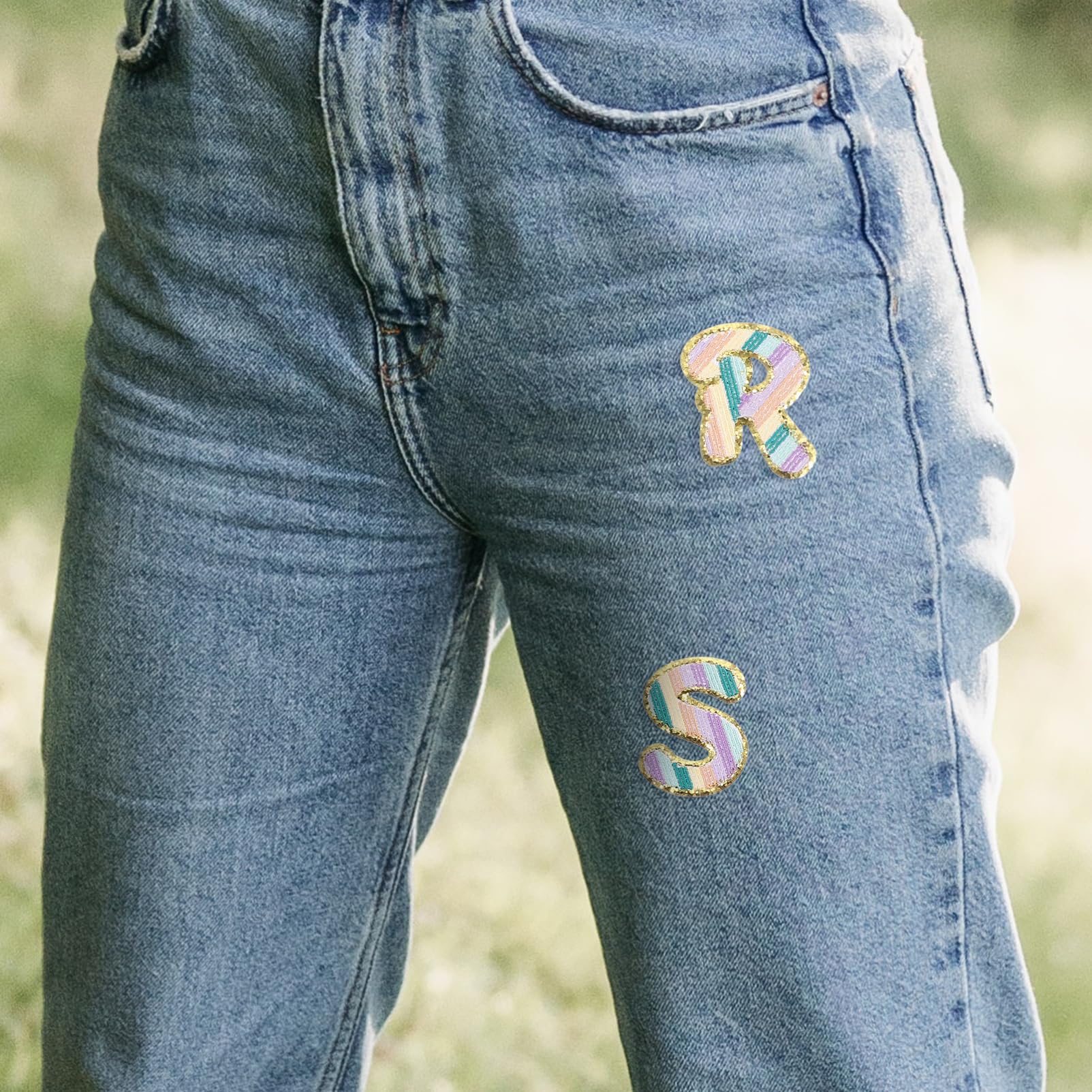 Housoutil 4 Set Toppe Termoadesive Alfabeto Da Patches Decorativi Per Riparazione Abbigliamento E Fai Da Te Per Vestiti E Accessori 26 Pezzi*4