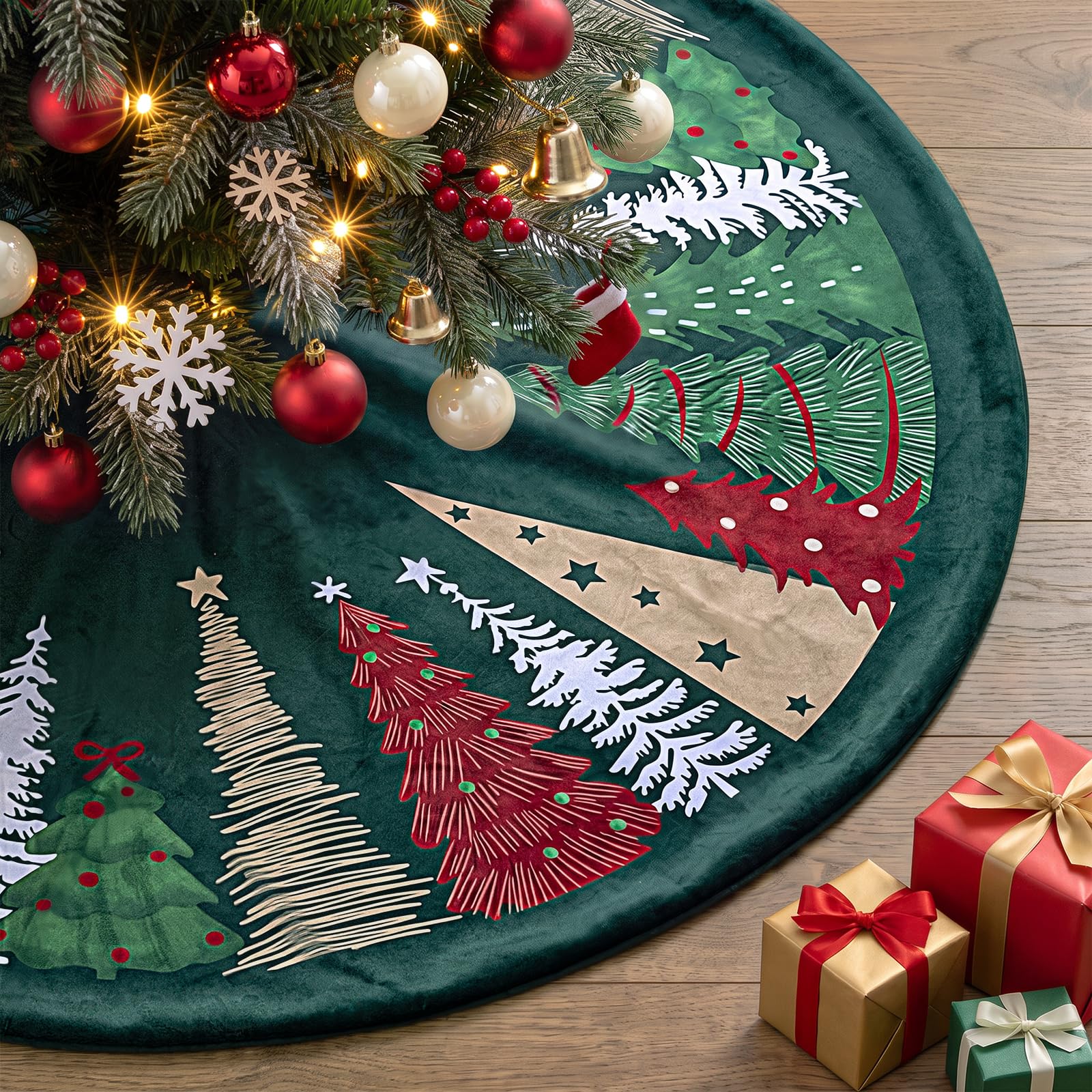 Lanpn Christmas Tree Skirt 90cm, Velvet Xmas Tree Skirt Winter Christmas Tree Mat for Large Artificial Trees Winter Home Party Holiday Indoor Xmas Decorations (Green, 36 inch)