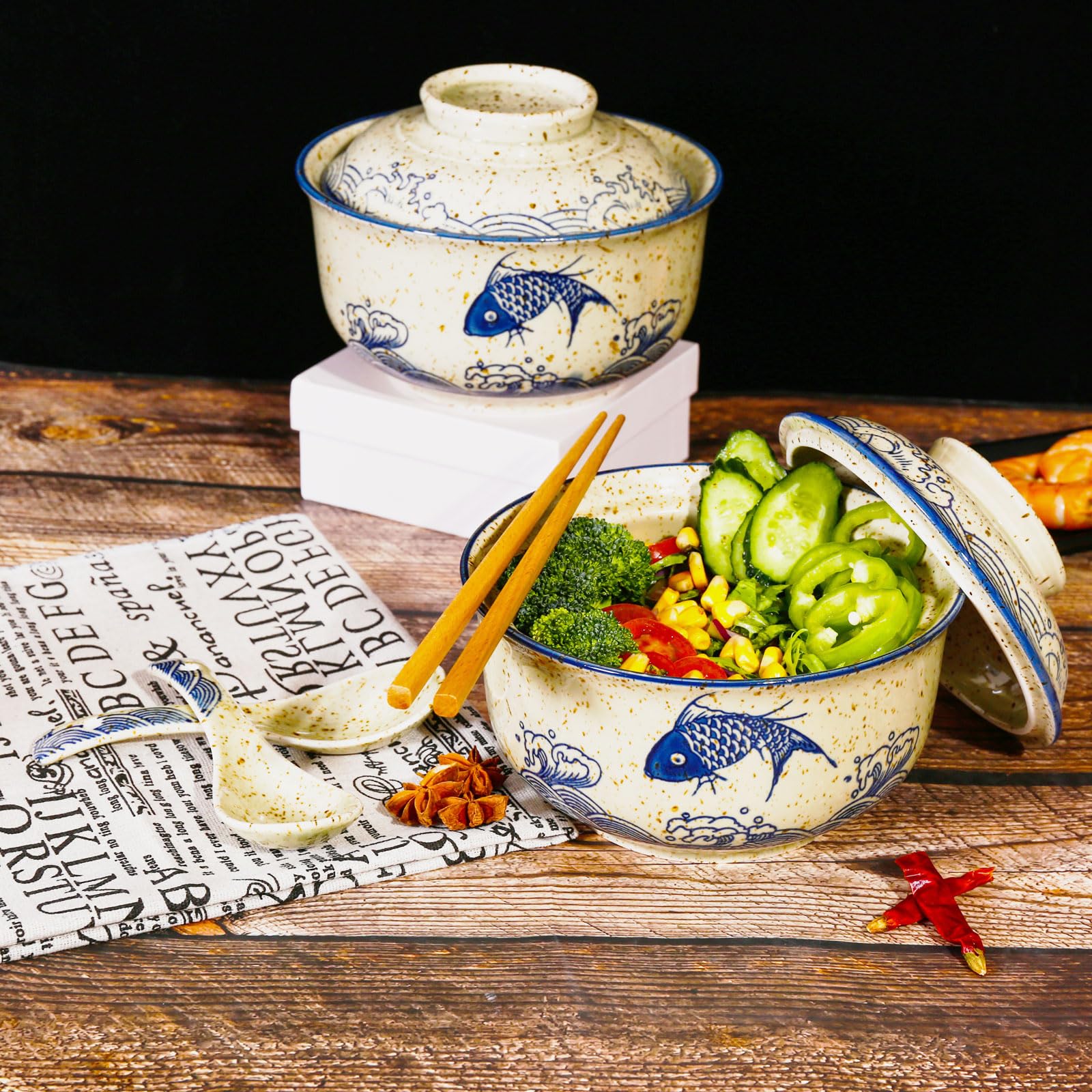 Keramik-Ramenschüssel-Set, 800 ml, mit Deckel, Löffel und Essstäbchen, Japanische Vintage Große Suppenschalen Instant Nudel Schüssel Asiatisch Geschirr (Fisch*2)