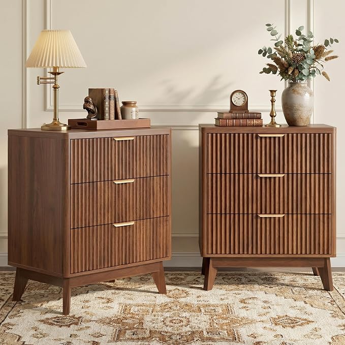 LYNCOHOME Fluted Nightstand Set of 2, Wood Bedside Table with 3 Drawers, Modern Farmhouse Storage End Table for Bedroom, Walnut