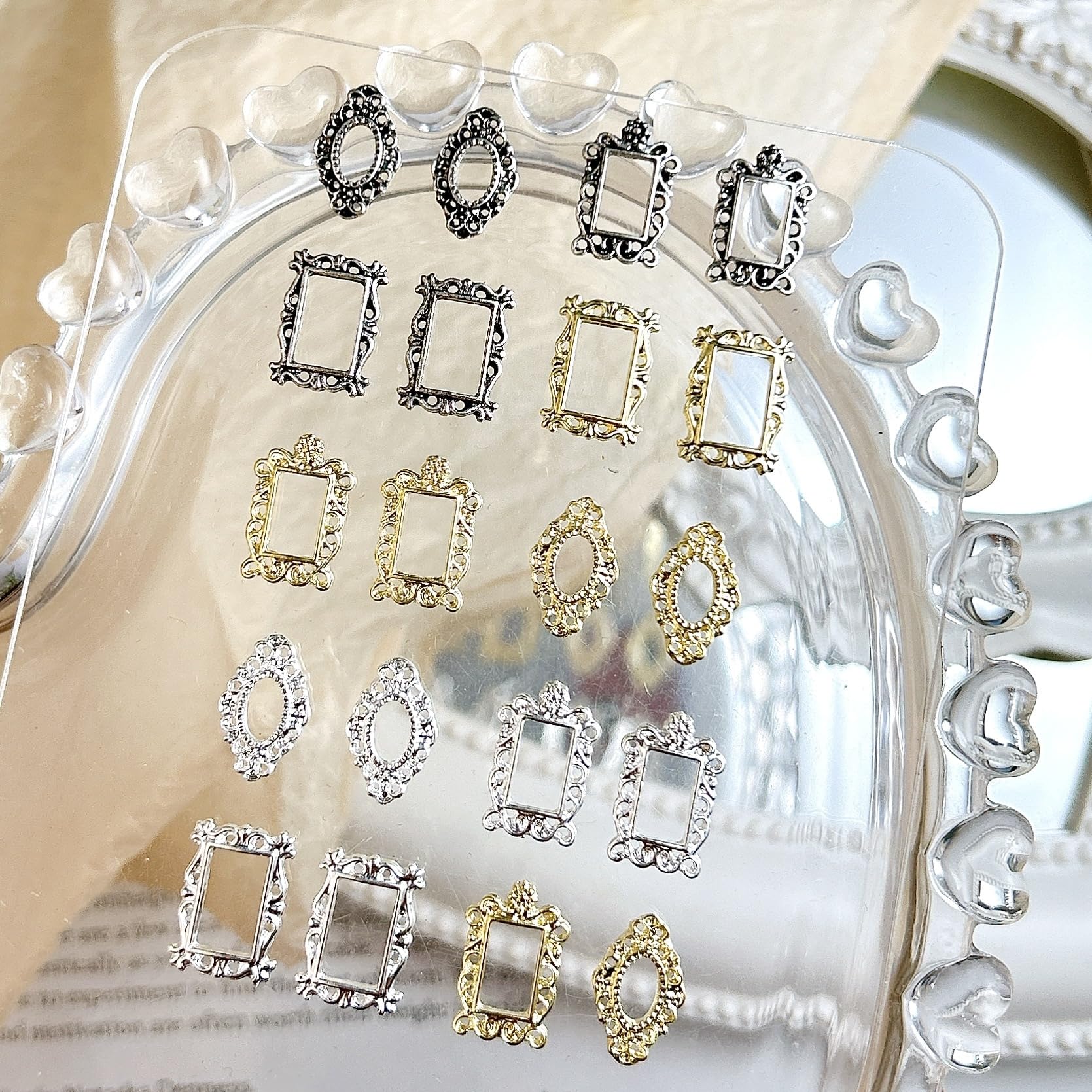 100 pezzi Retro Cornice in Lega Strass per Unghie Gotiche Cornice in Metallo Ciondoli per Unghie Inciso Cornice per Unghie Cornice Oro Argento Gioielli per Unghie Accessori per Unghie per Donne Fai da