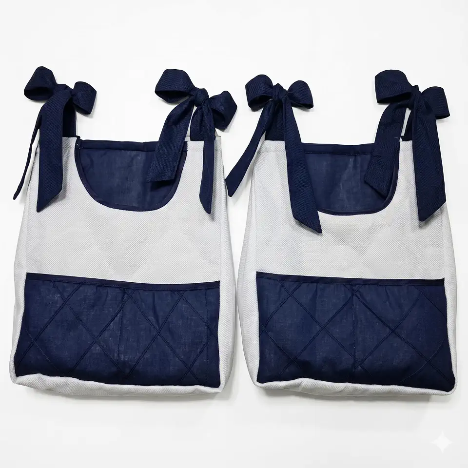 Porta Fraldas para Berço Azul e Branco 100% Algodão 36x30x10 cm 2 Peças com Bolsos Acolchoados