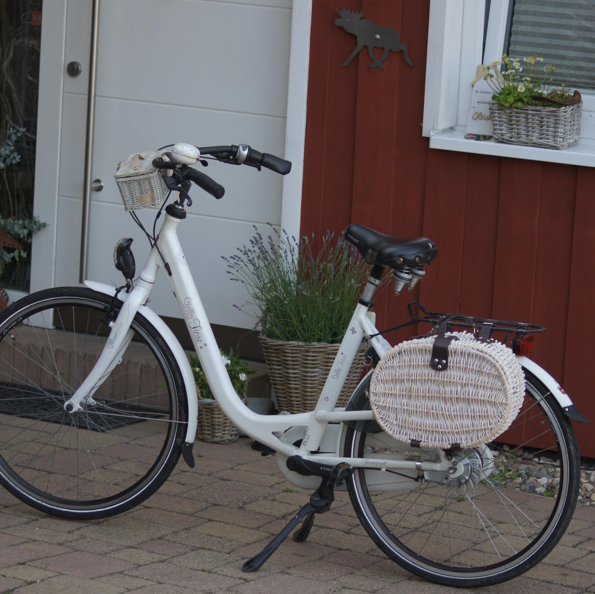 UNUS Panier de vélo / panier de pique-nique ovale blanc fonction de refroidissement avec couverts assortis porcelaine 2 personnes