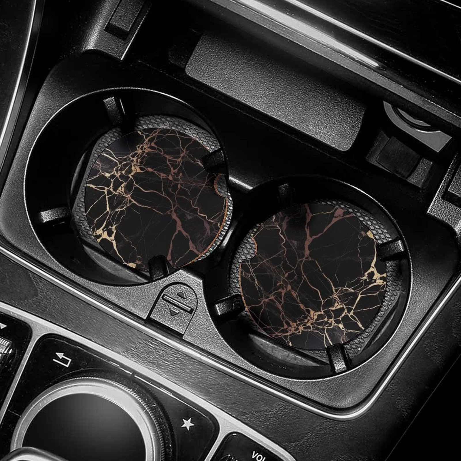 Dessous de verre en marbre noir et doré chic pour porte-gobelet de voiture