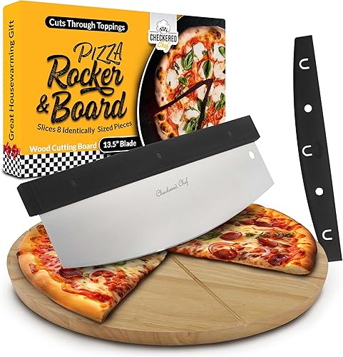 Miniatura 10 de Checkered Chef Balancín de cortador de pizza cuchillo Mezzaluna de 16 pulgadas con cubierta de cuchilla cortador y raspador de pizza