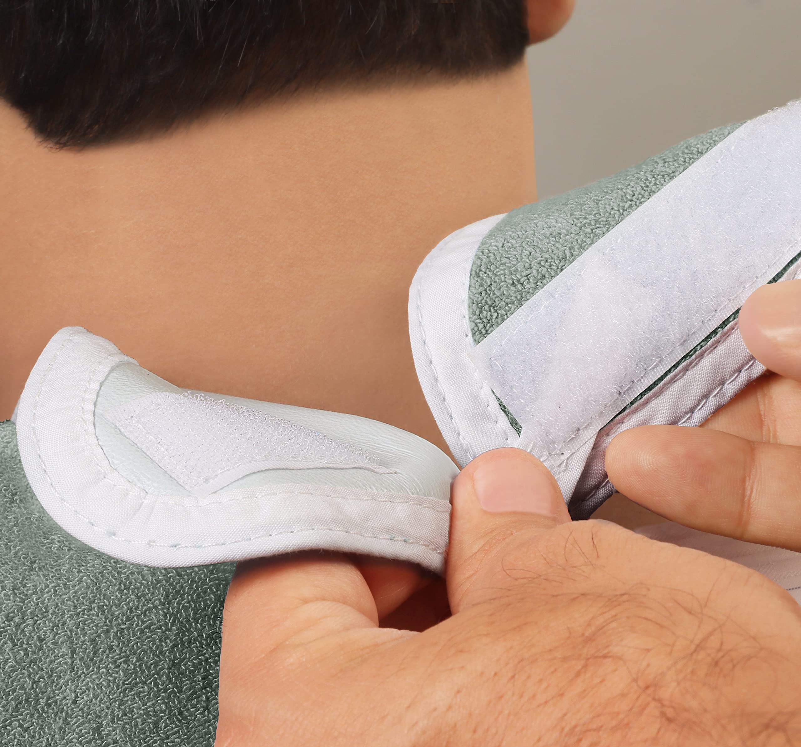 Utopia Towels Bavaglino unisex per adulti di alta qualità, per donne anziane, unisex, bavaglino impermeabile per mangiare, regolabile e lavabile
