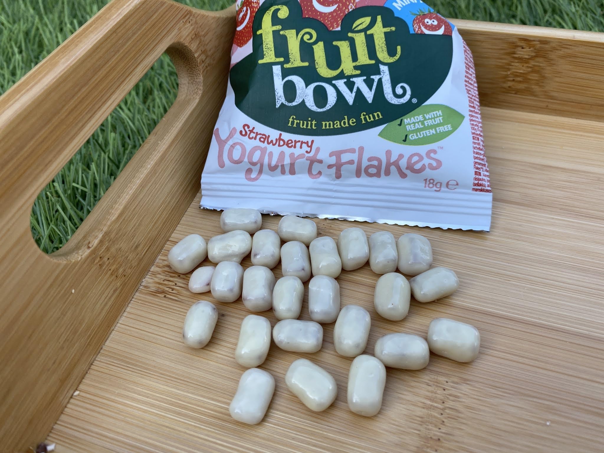 Yoghurt Coated Raspberry Strawberry Peelers Fruit Bowl Raspberry Yoghurt Flakes - 5 X 18g Packs ...