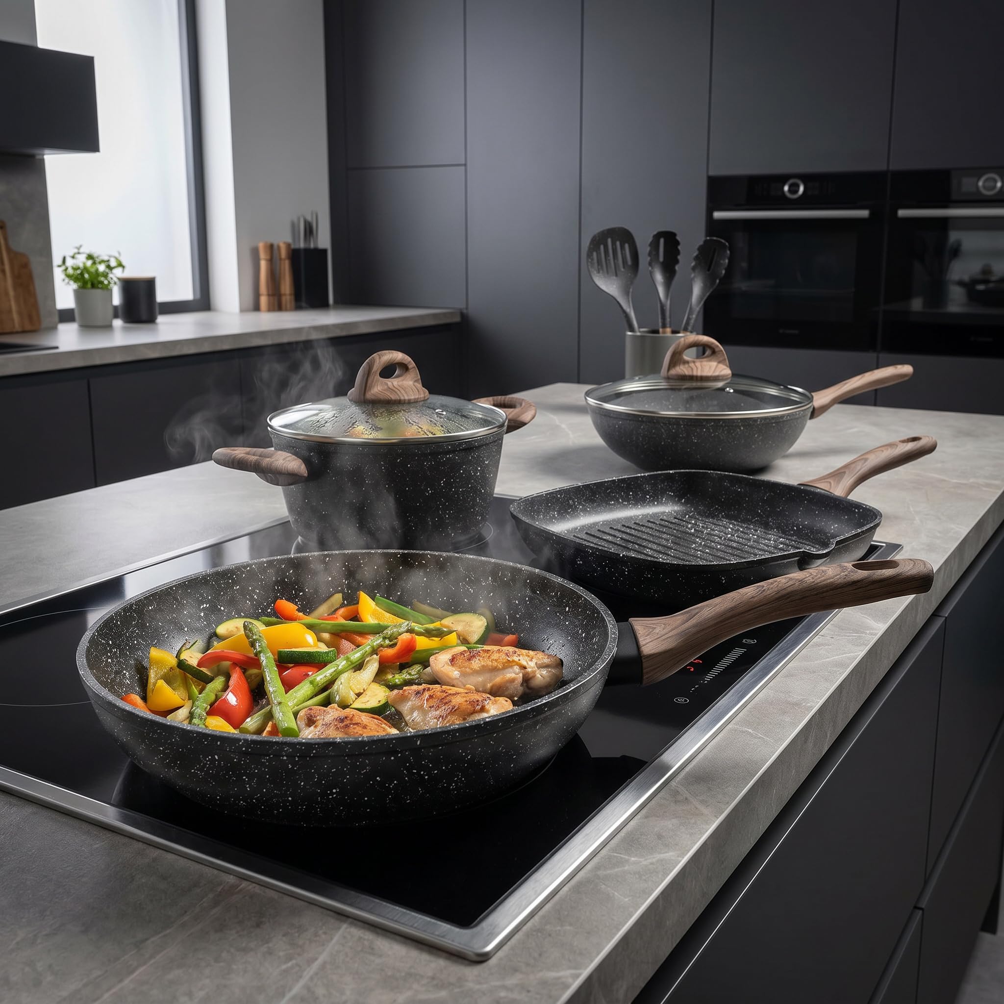 INTRECCI Set 10 Pezzi Padelle e Utensili Cucina con Casseruola, Wok, Bistecchiera | Batteria Pentole Antiaderente Rivestimento Marble Stone | Fondo Induzione e Gas | Alluminio, Nickel e PFOA Free