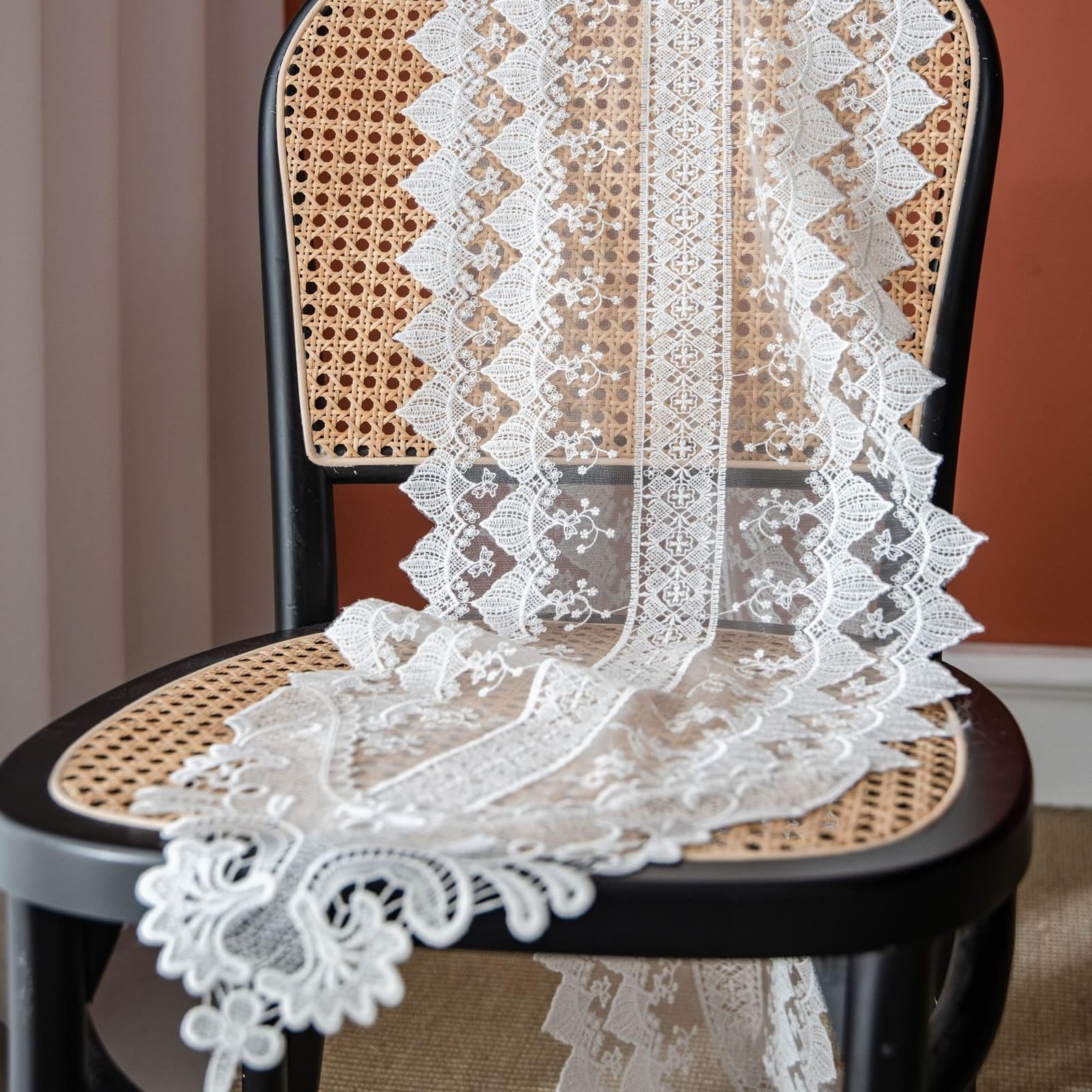 Bieżniki 35 x 310 cm, koronka, haftowana z kwiatowym wzorem, bieżnik na stół, bieżnik na stół, bieżnik na stół, bieżnik w stylu wiejskim, do jadalni, na imprezę i urlop, biały