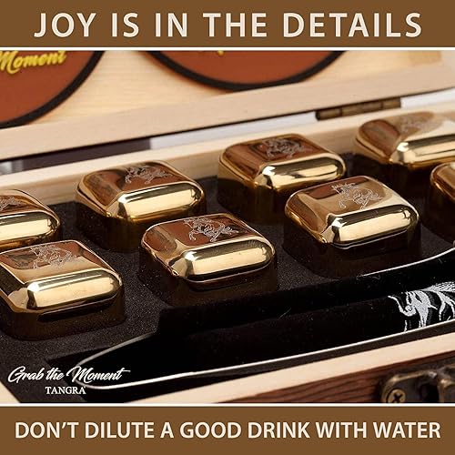 Miniatura 6 de Juego de 8 cubitos de hielo dorados de acero inoxidable para whisky. Rocas refrescantes reutilizables en caja de madera, ideas para hombres, papá,