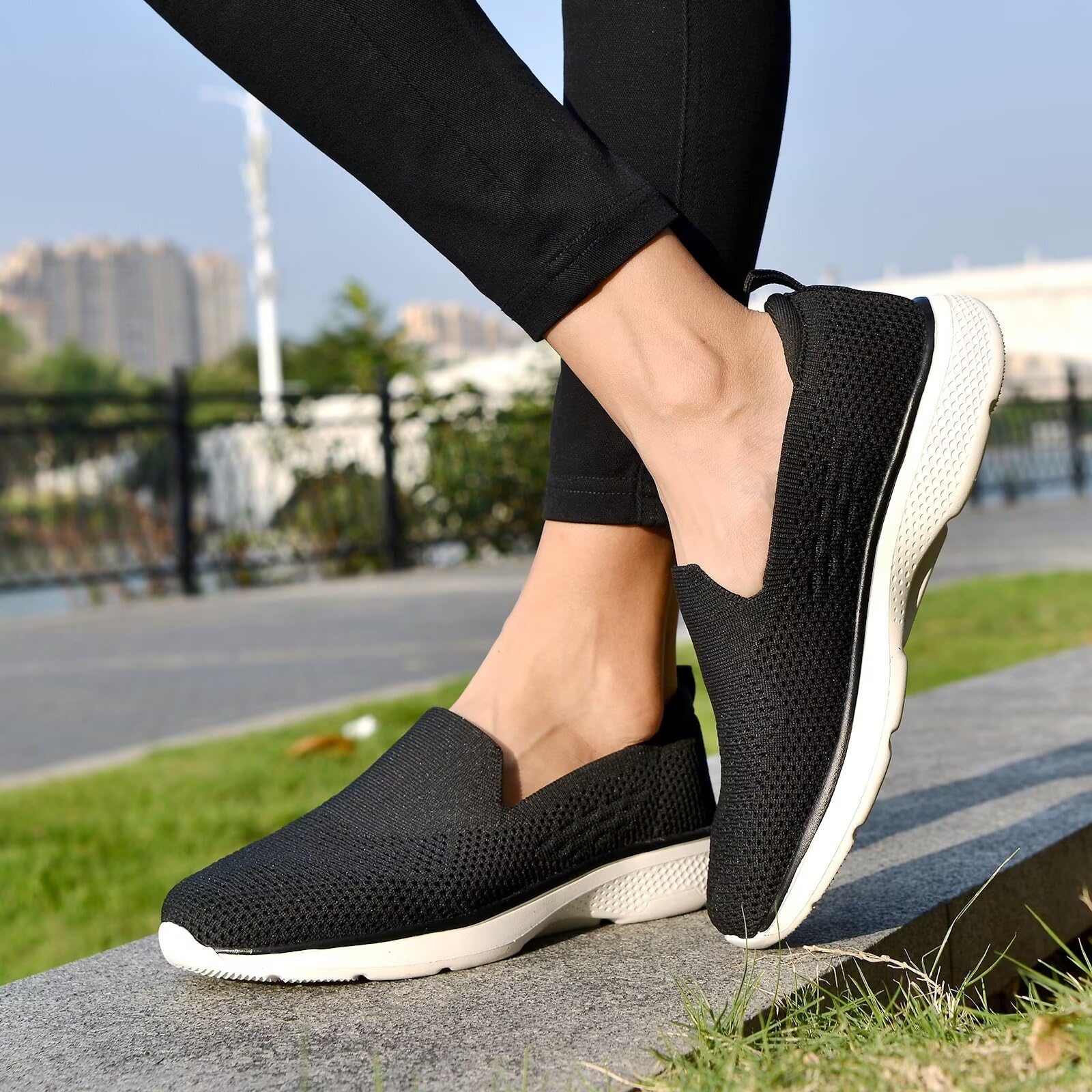 Puxome Damen Sneaker Slip On Atmungsaktive Bequeme Sportschuhe Walking Fitness Freizeit Schuhe