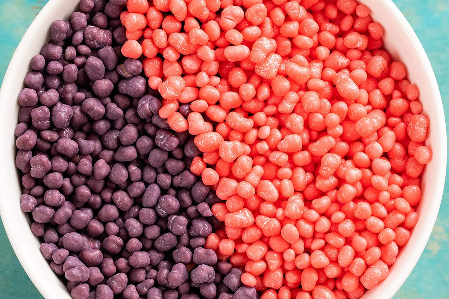 NERDS - Nerds Candy American Sour Candy | Combo perfetto di piccole caramelle al gusto di uva e fragola - Ideale per la condivisione - 36 pacchetti da 46,7 g