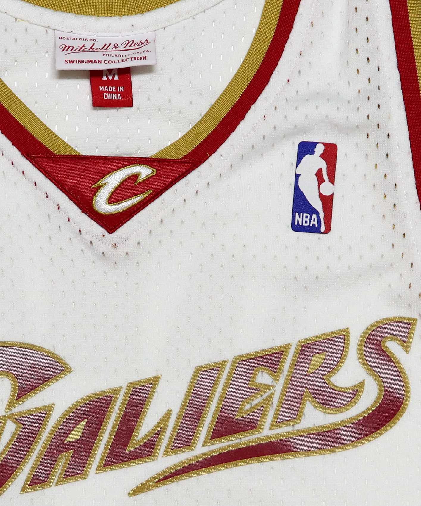 Mitchell & Ness Lebron James #23 Cleveland Cavaliers NBA Swingman