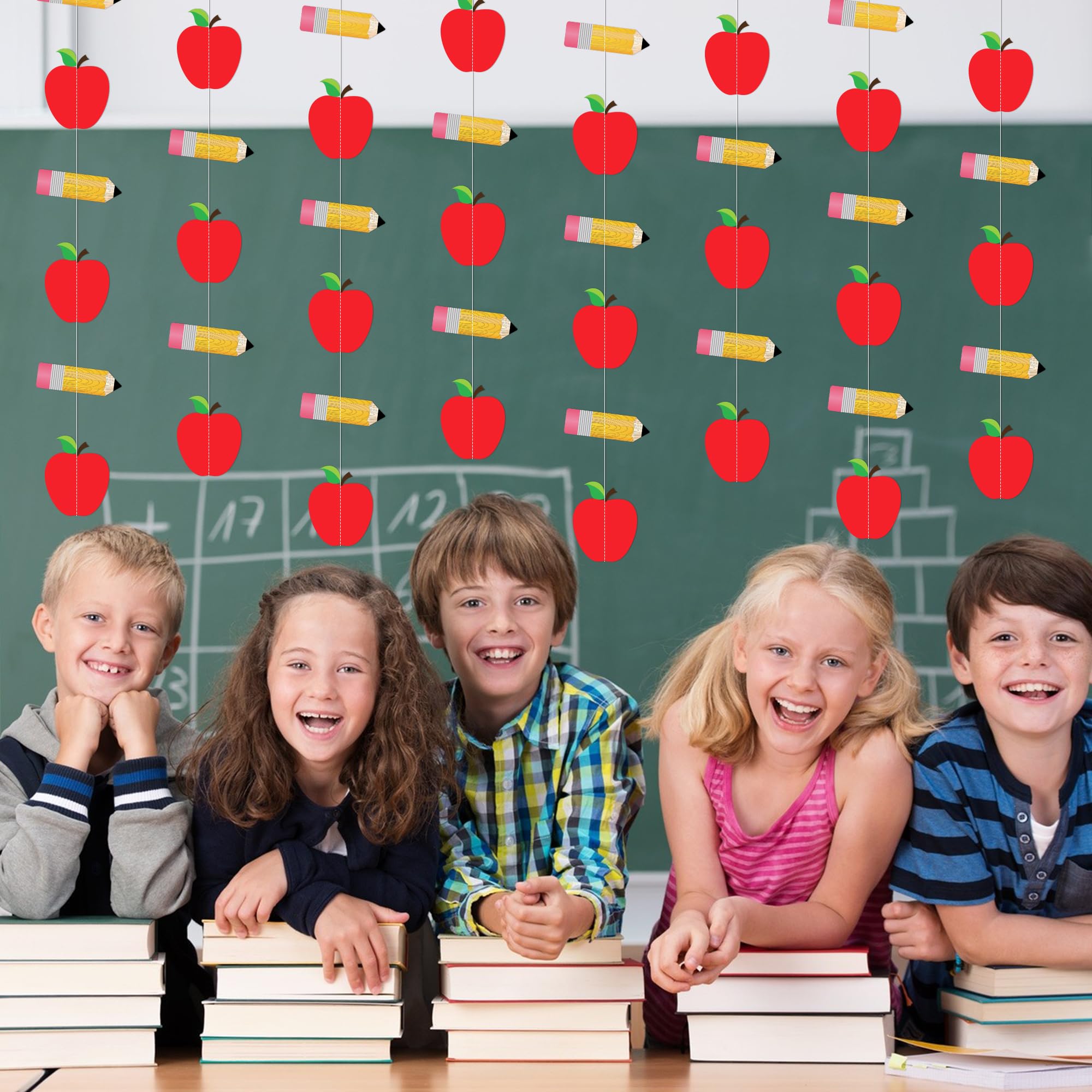 Welkom bij 4e klas banner eerste dag van 4e klas decoraties Welkom terug naar 4e klas banner met hangende decoraties terug naar school decoraties 4e klas decoraties