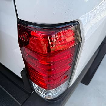 ランクル70 テールランプ　再再販 再販 lc70 トヨタ純正品】再再販 ランクル70 テールランプ ハーネス付き