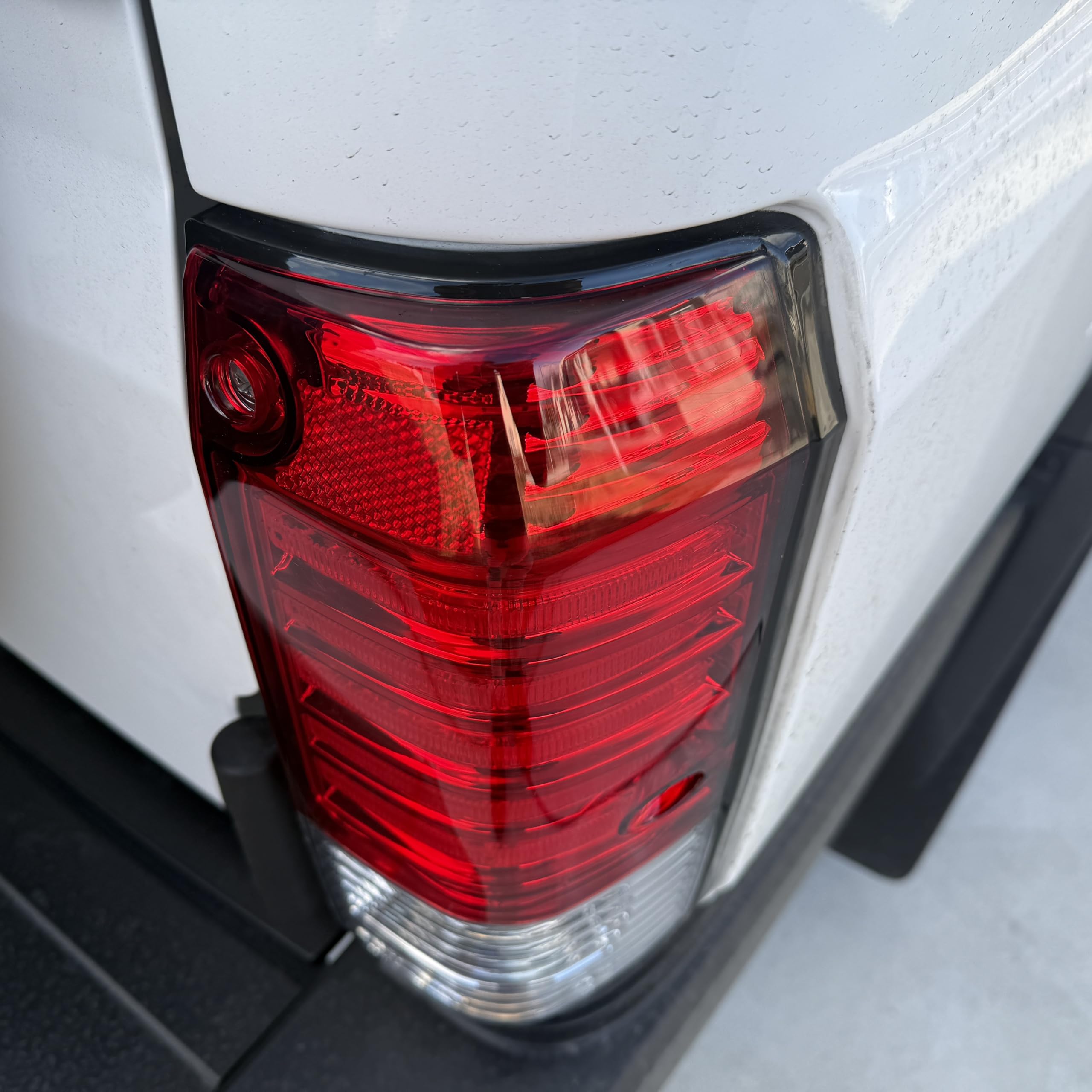 ランクル70 テールランプ 赤 ランクル70 ランドクルーザー 70 75 ランクル テールランプ