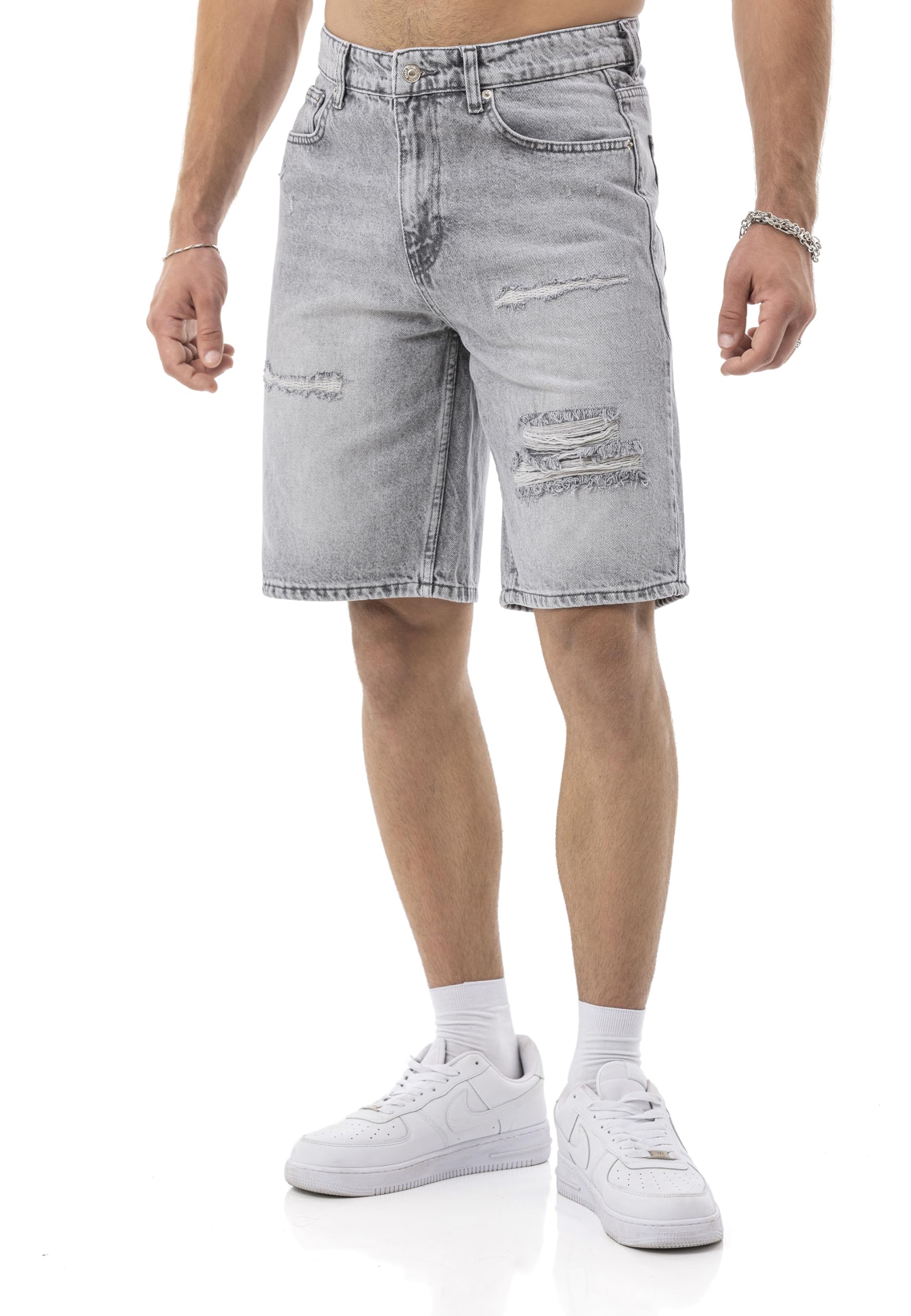 Redbridge by Spruce – Pantalones vaqueros cortos – Bermudas vaqueras con aspecto desgastado con detalles destrozados – Cómodos pantalones de verano de 5 bolsillos de algodón para ocio y ropa de calle