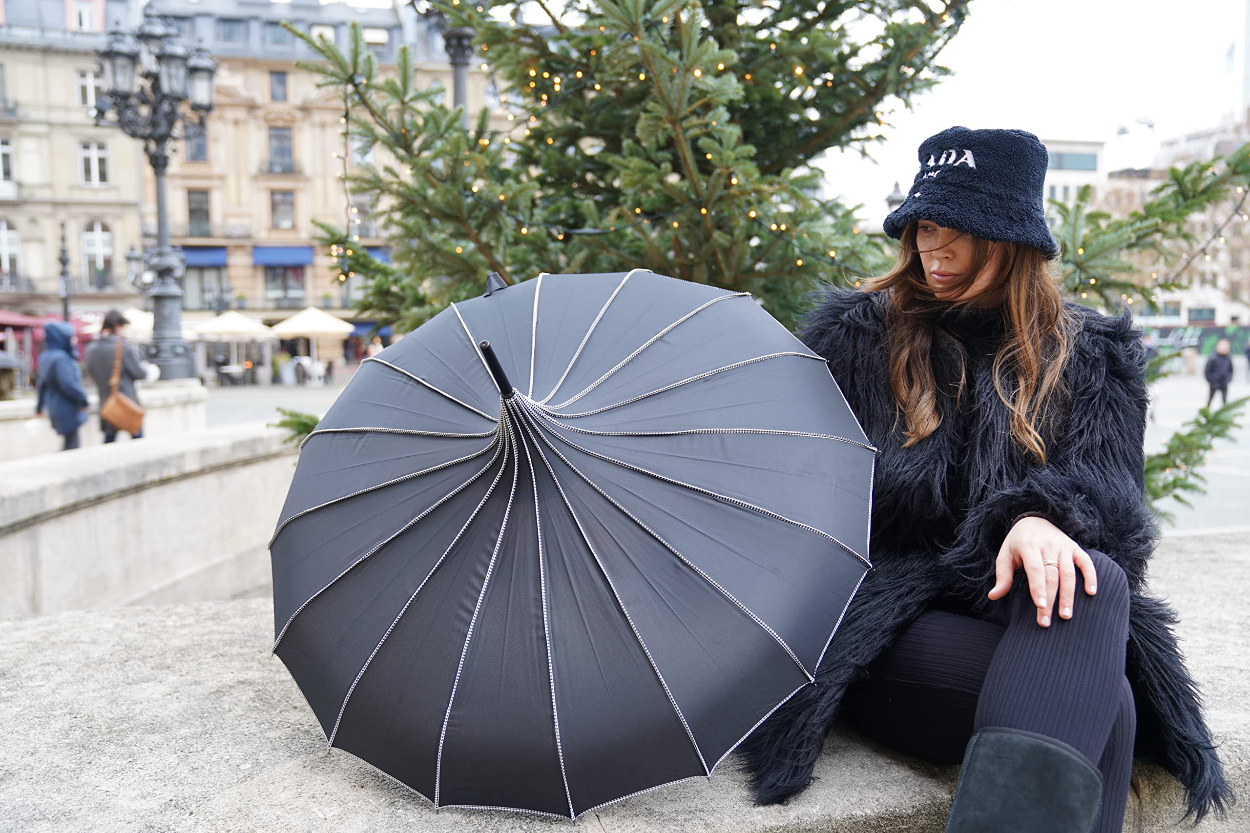 VON LILIENFELD Parapluie Canne Grand Robuste Ombrelle Mariée Femme Résistant au Vent Pagode Justine, noir