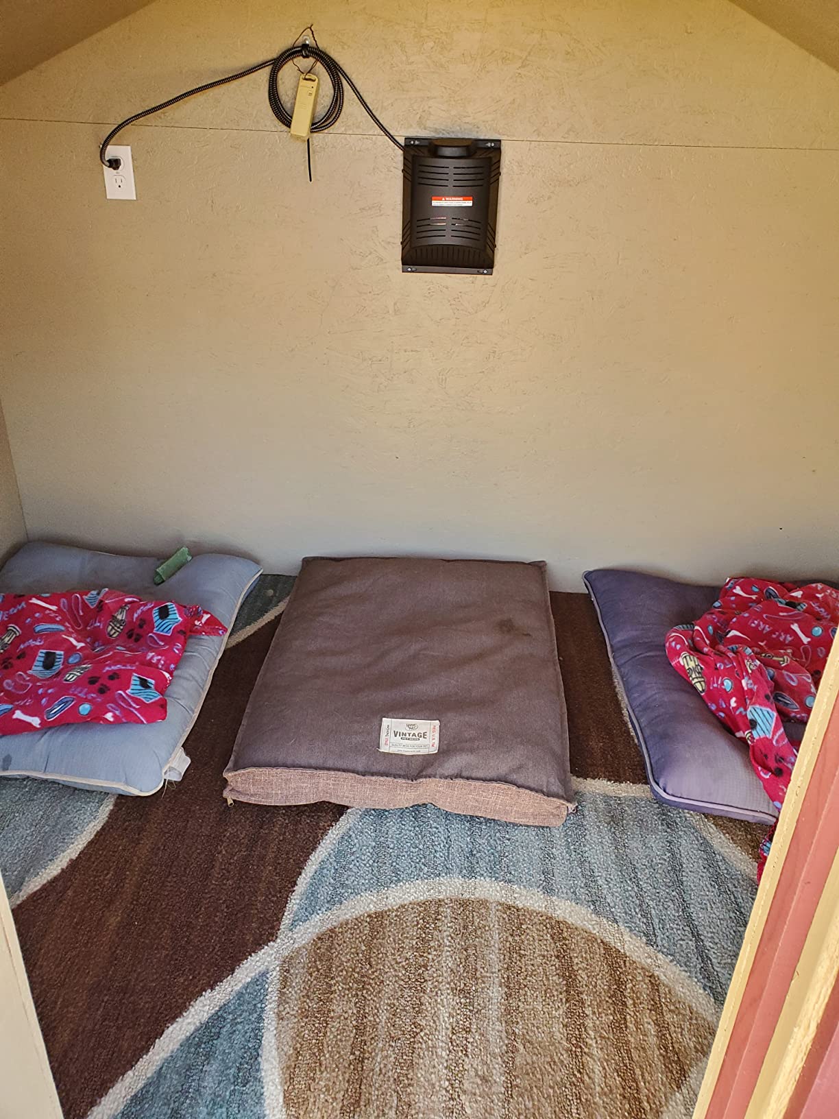 17/mo Finance Climate Right 300W Electric Dog House Heater with an AbrasionResistant Cord