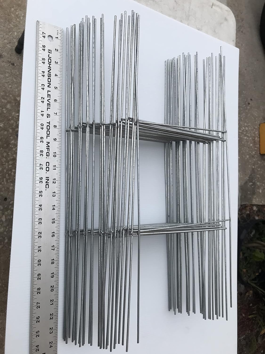 100 Blank Yard Signs (White) 18x24 inch x 4 mm & 100 Metal Stake 10x24 inch x 9 Gauge Galvanized Wire Stake, Bundle of 100 Signs & 100 Stake, Ship Same Day (100Signs18x24&100Stake24)