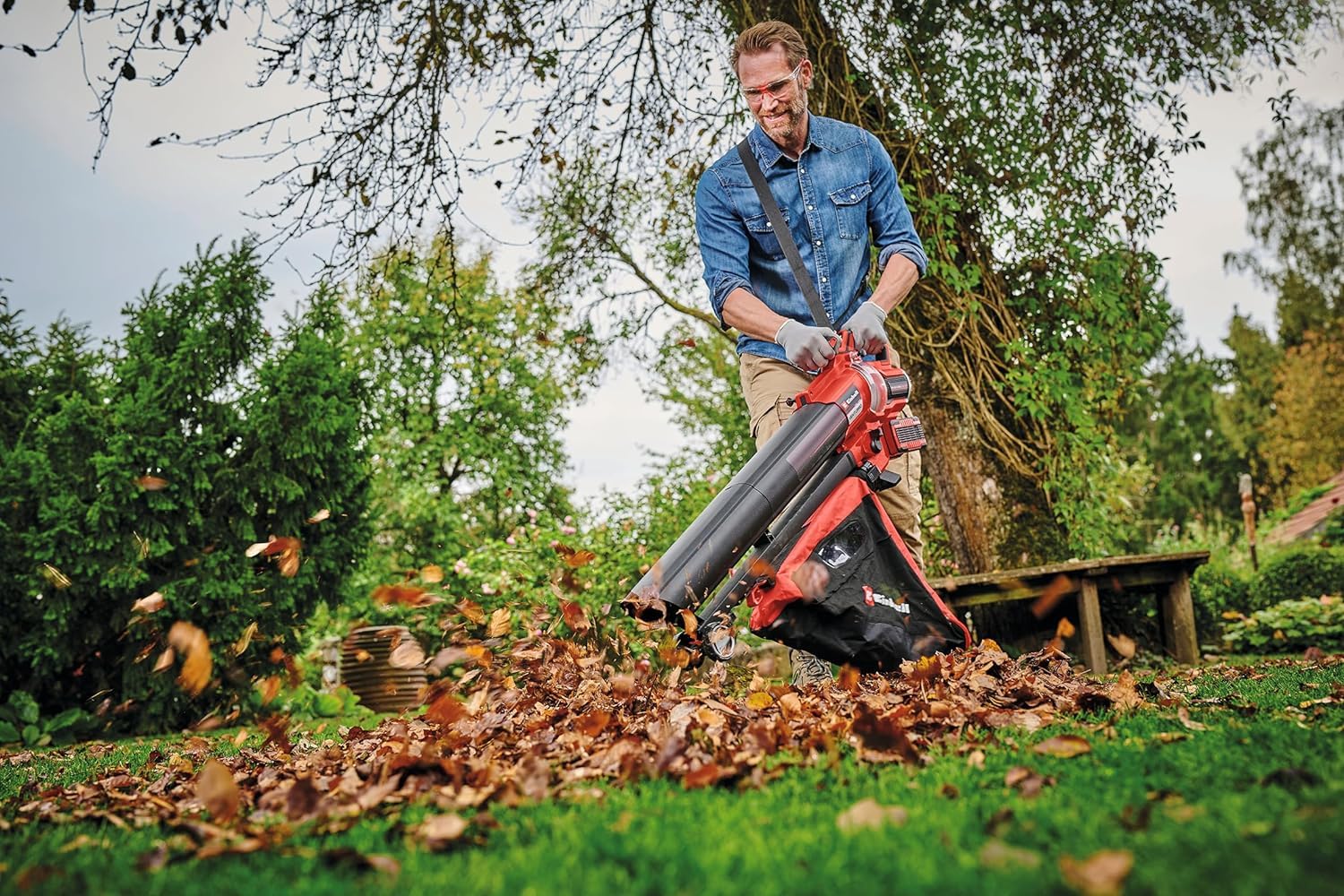 Einhell Professional Akku-Laubsauger VENTURRO 36/240 Power X-Change (36 V, Li-Ion, Saugleistung bis 740 m³/h, Fangsack 45 L, Blasfunktion bis 240 km/h, ohne Akku & Ladegerät)