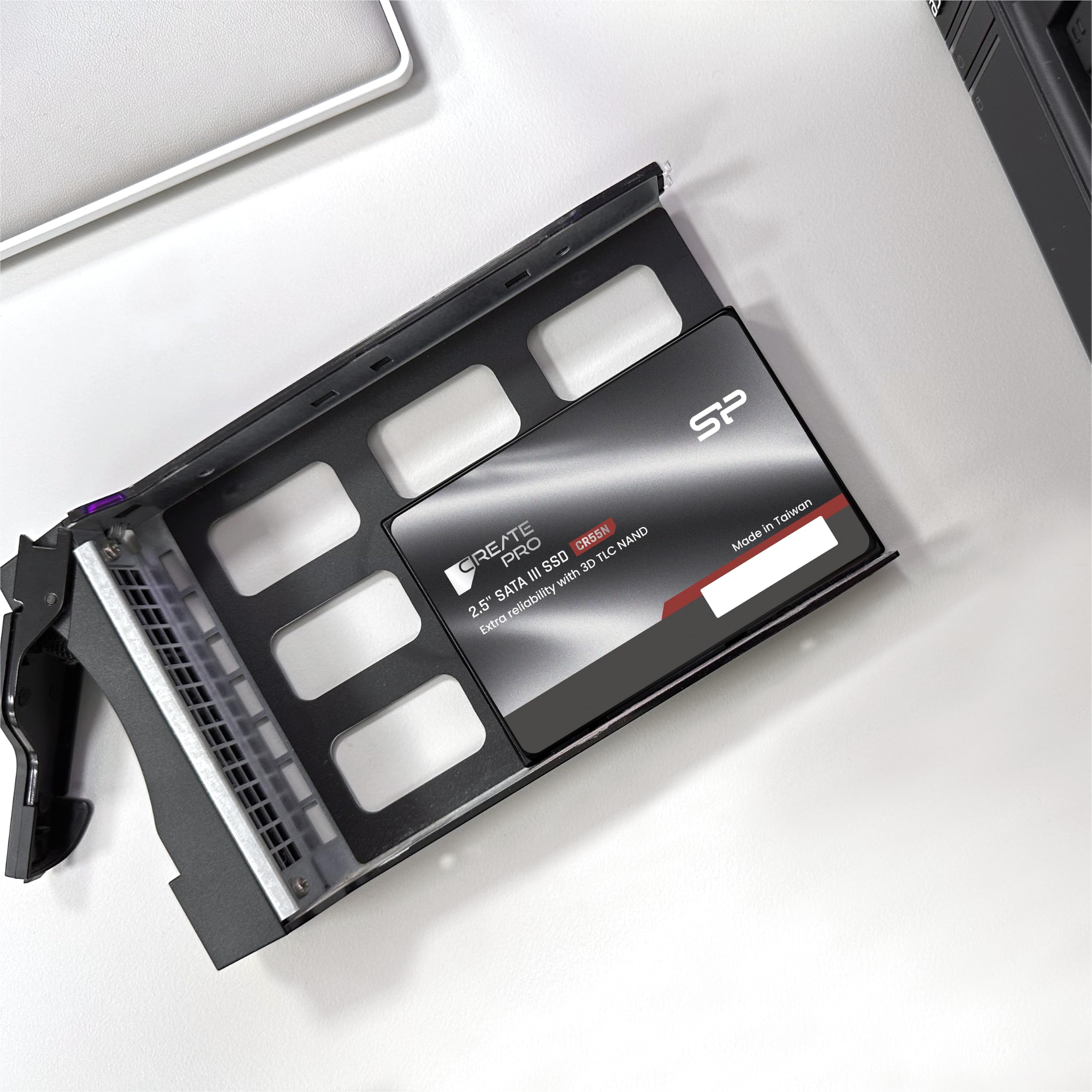 Silicon Power 1TB CreatePro NAS CR55N 2,5" SSD interno SATA III 6Gb/s costruito per archiviazione collegata alla rete 24/7, unità a stato solido ad alta resistenza (SP001TBSS3CR5502)