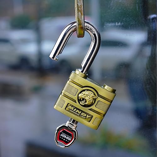 Miniatura 9 de Candado con llave resistente al agua de 2.362 in con acabado de latón de 4 teclas para vallas, puertas, cobertizos