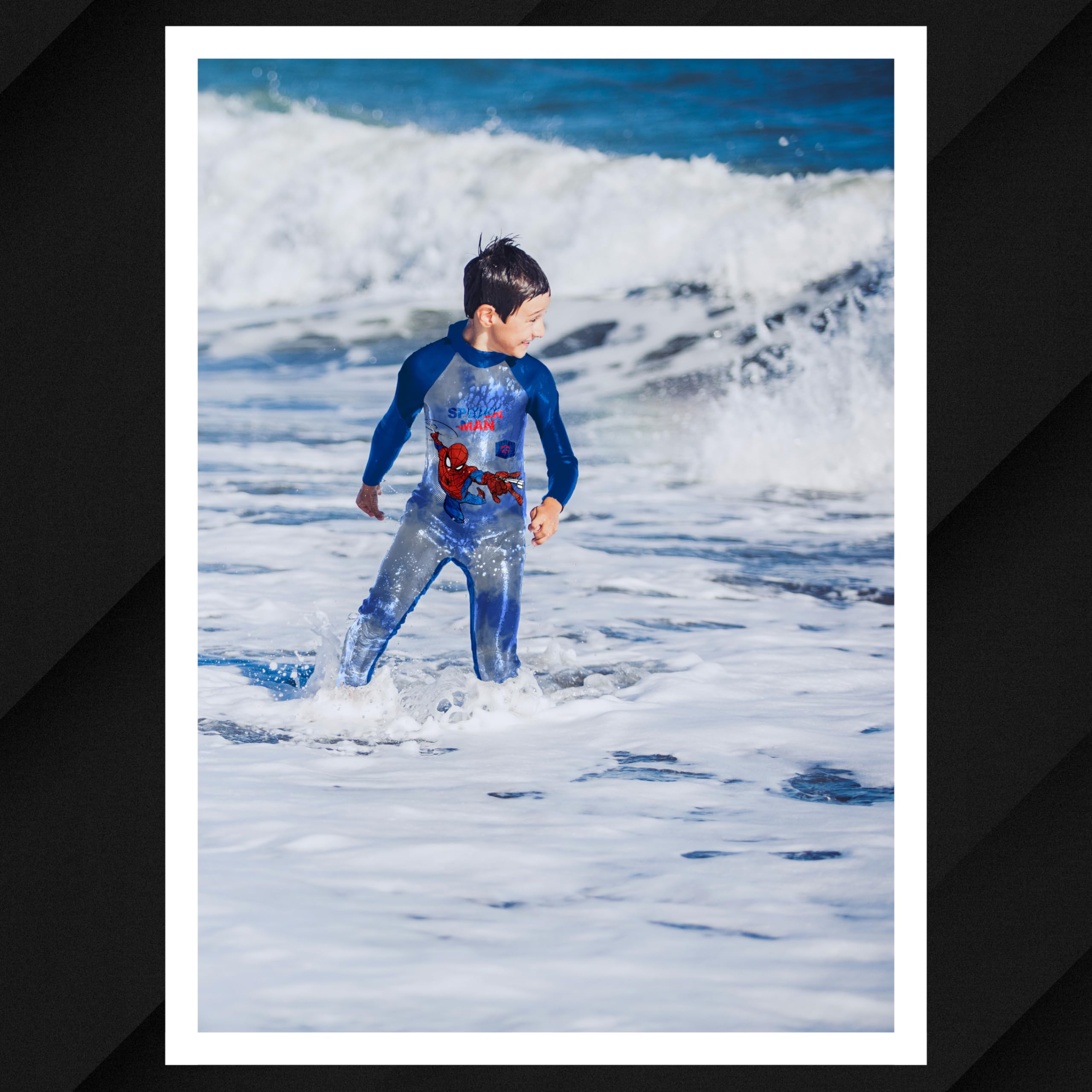 Marvel Spiderman Maillot de Bain Garçon, Maillot de Bain Protection UV, Ensemble de Natation Une Pièce, T-Shirt et Pantalon de Bain, Tailles 3 a 8 Ans